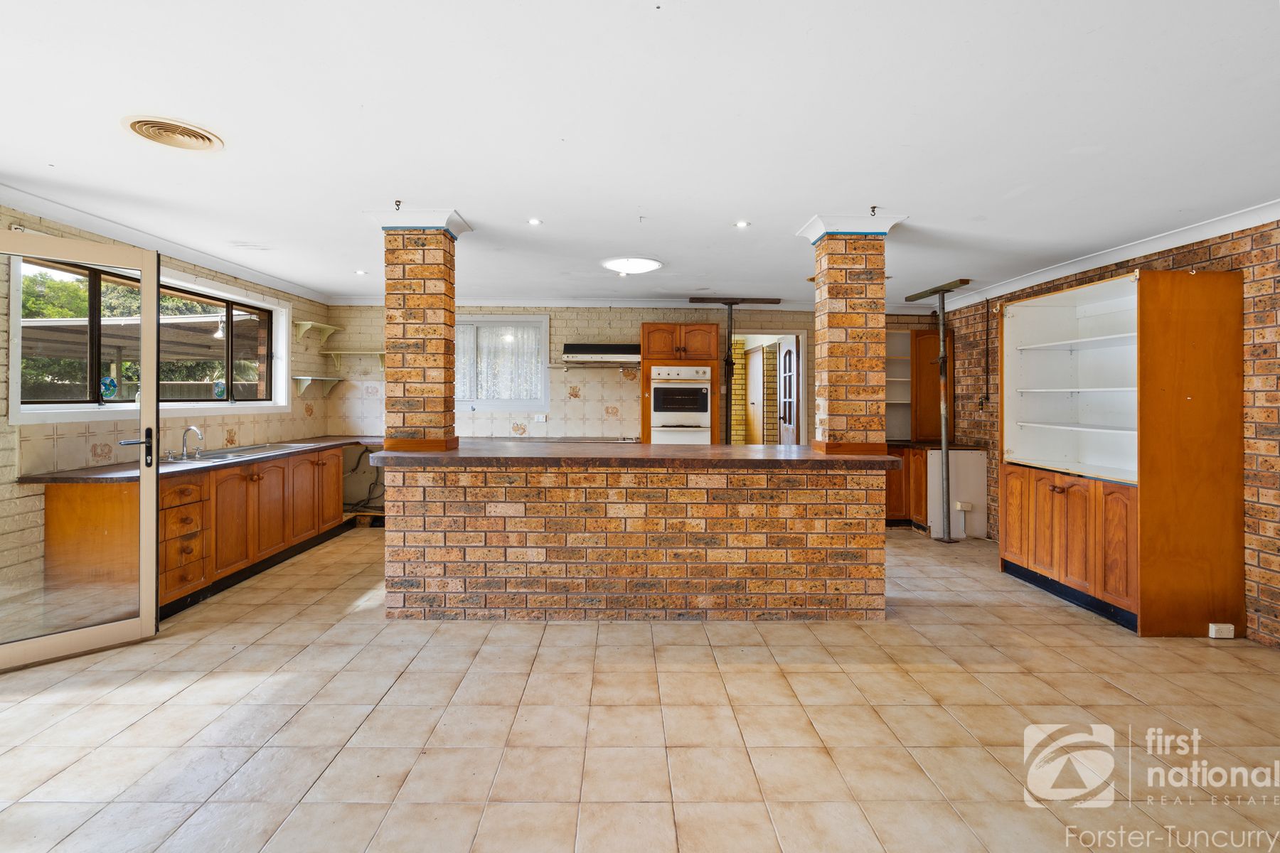 3 Colvin Avenue, Tuncurry NSW 2428, Tuncurry - Thumbnail 7