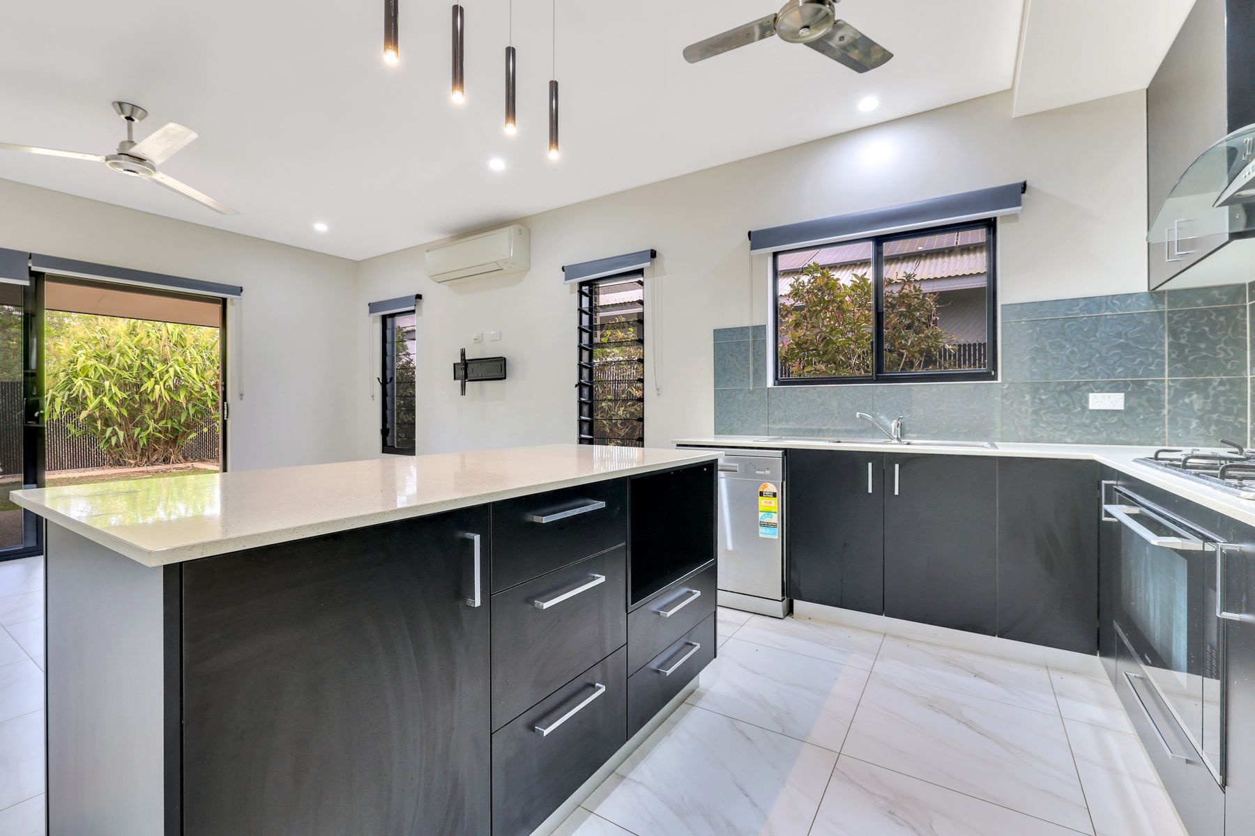 47 Silverleaf Road, Zuccoli NT 0832, Zuccoli - Thumbnail 2