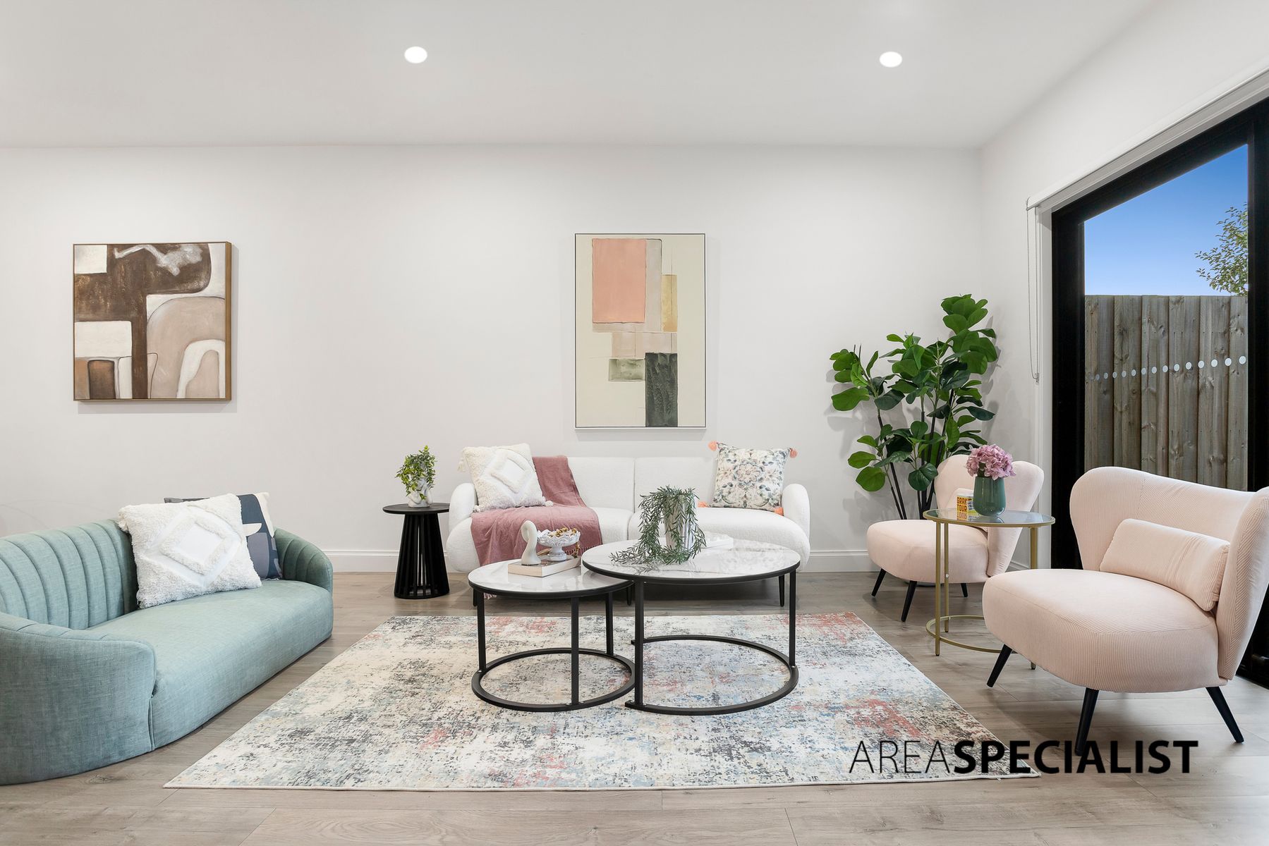 10 Hoddle Court, Cranbourne, Cranbourne - Thumbnail 4