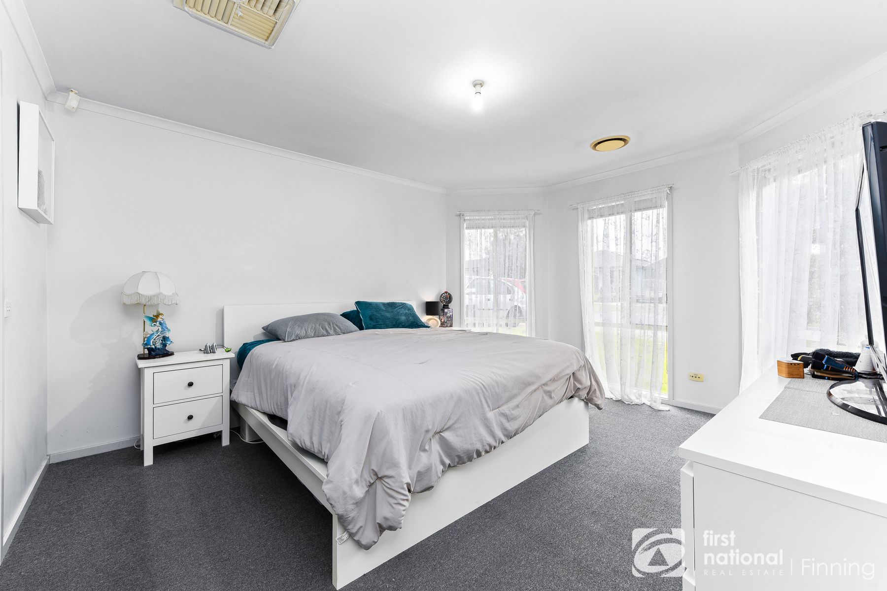 32 Raffindale Crescent, Cranbourne VIC 3977, Cranbourne - Thumbnail 7
