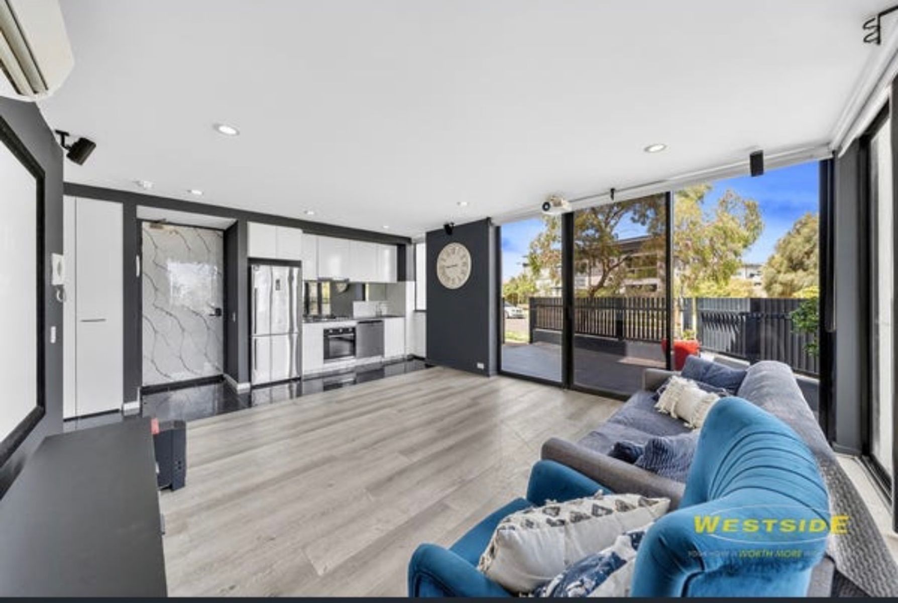 1/50 CATAMARAN DRIVE, Werribee South VIC 3030, Werribee South - Thumbnail 2