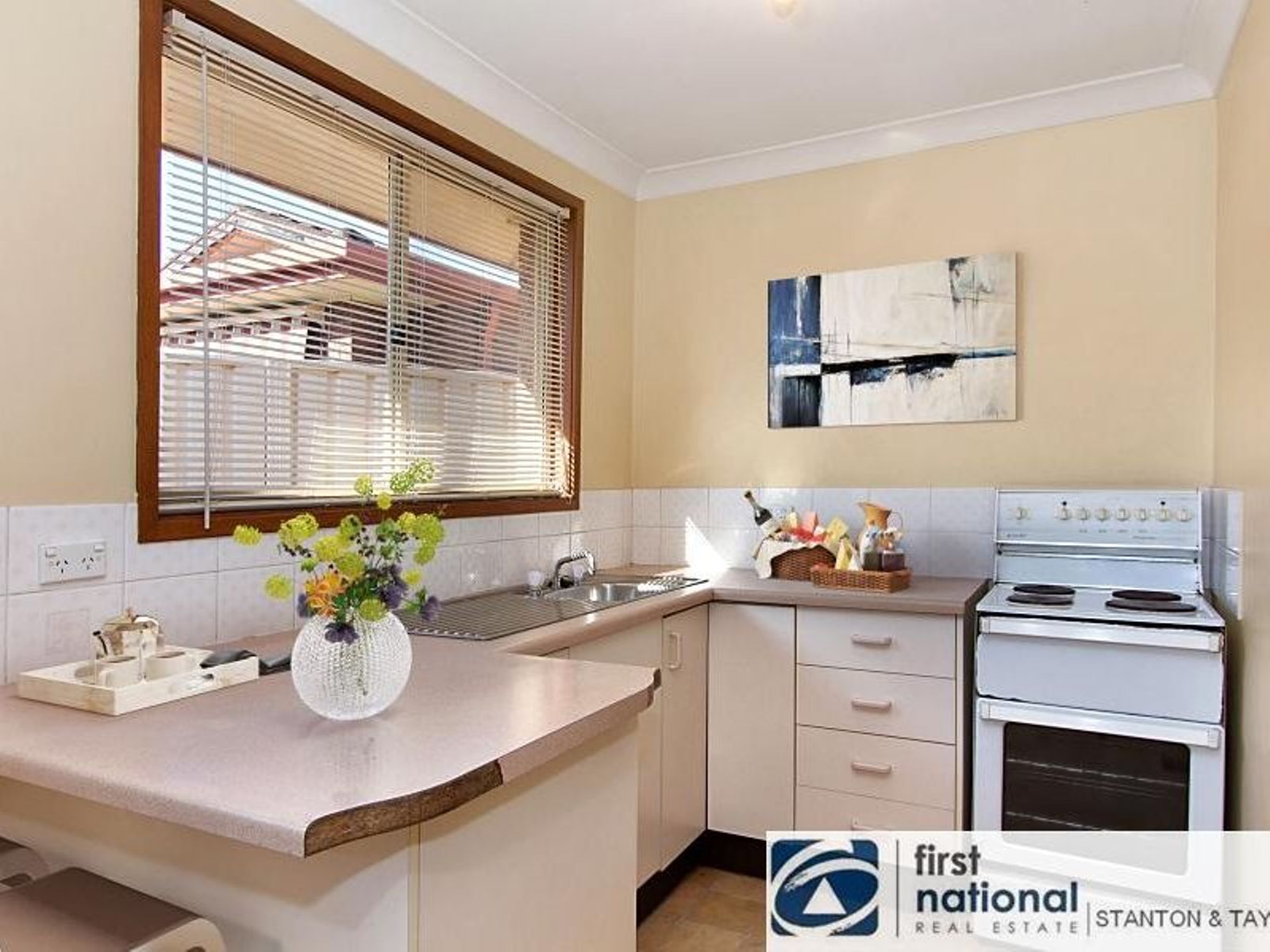 2/12 Chausson Place, Cranebrook - Thumbnail 7