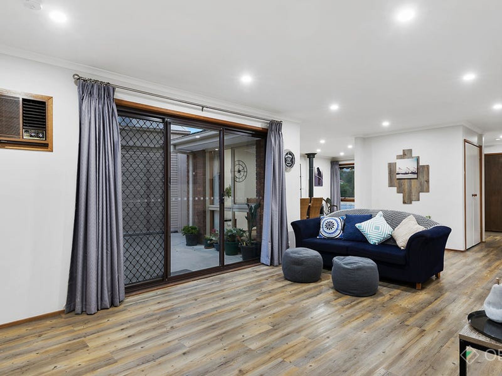 2 Torquay Court, Endeavour Hills, VIC 3802, Endeavour Hills - Thumbnail 5