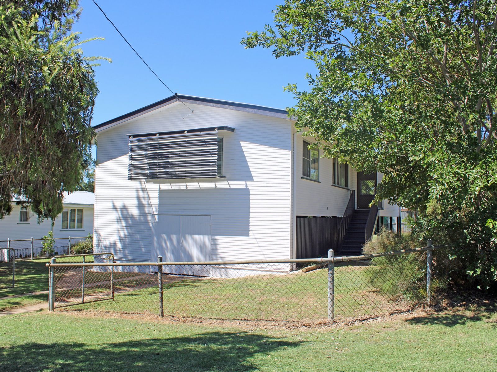 14 Clowes Crescent, Warwick - Thumbnail 4