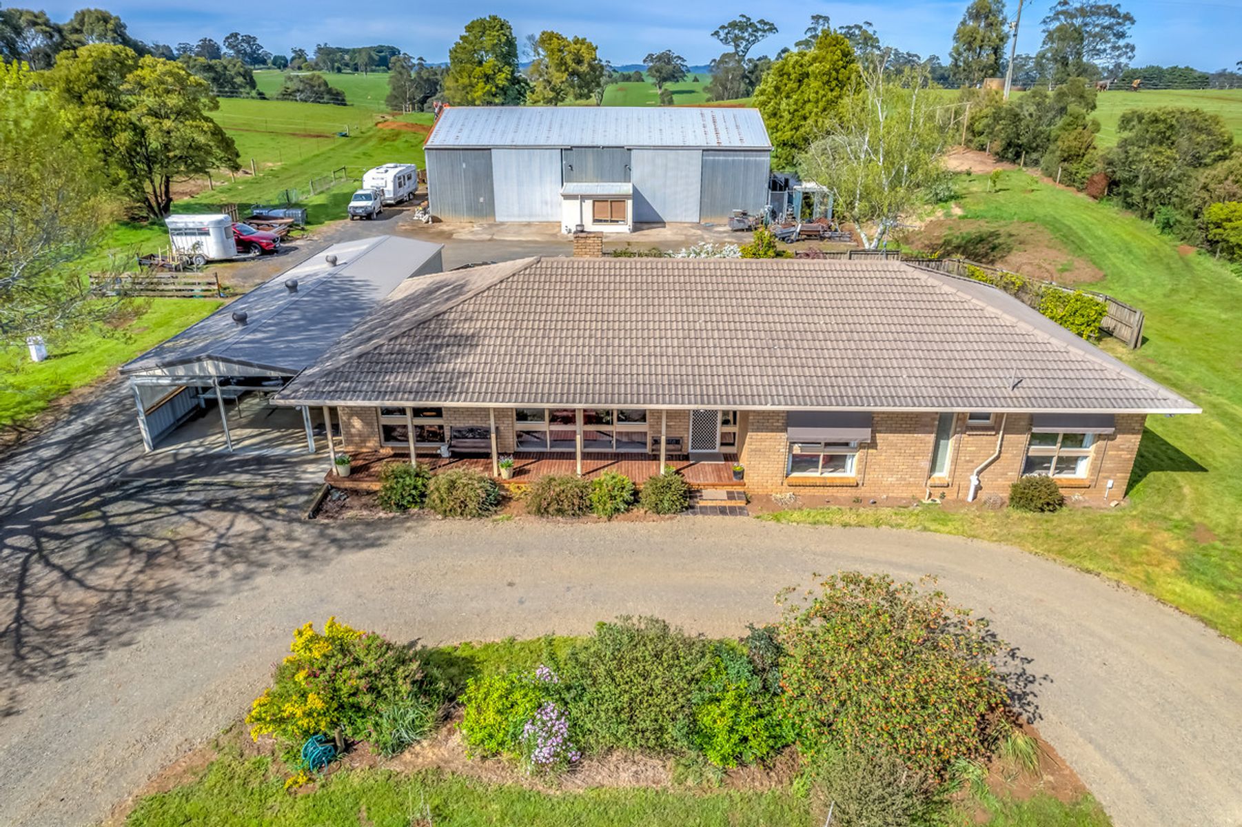351 Warragul, Warragul South - Thumbnail 2