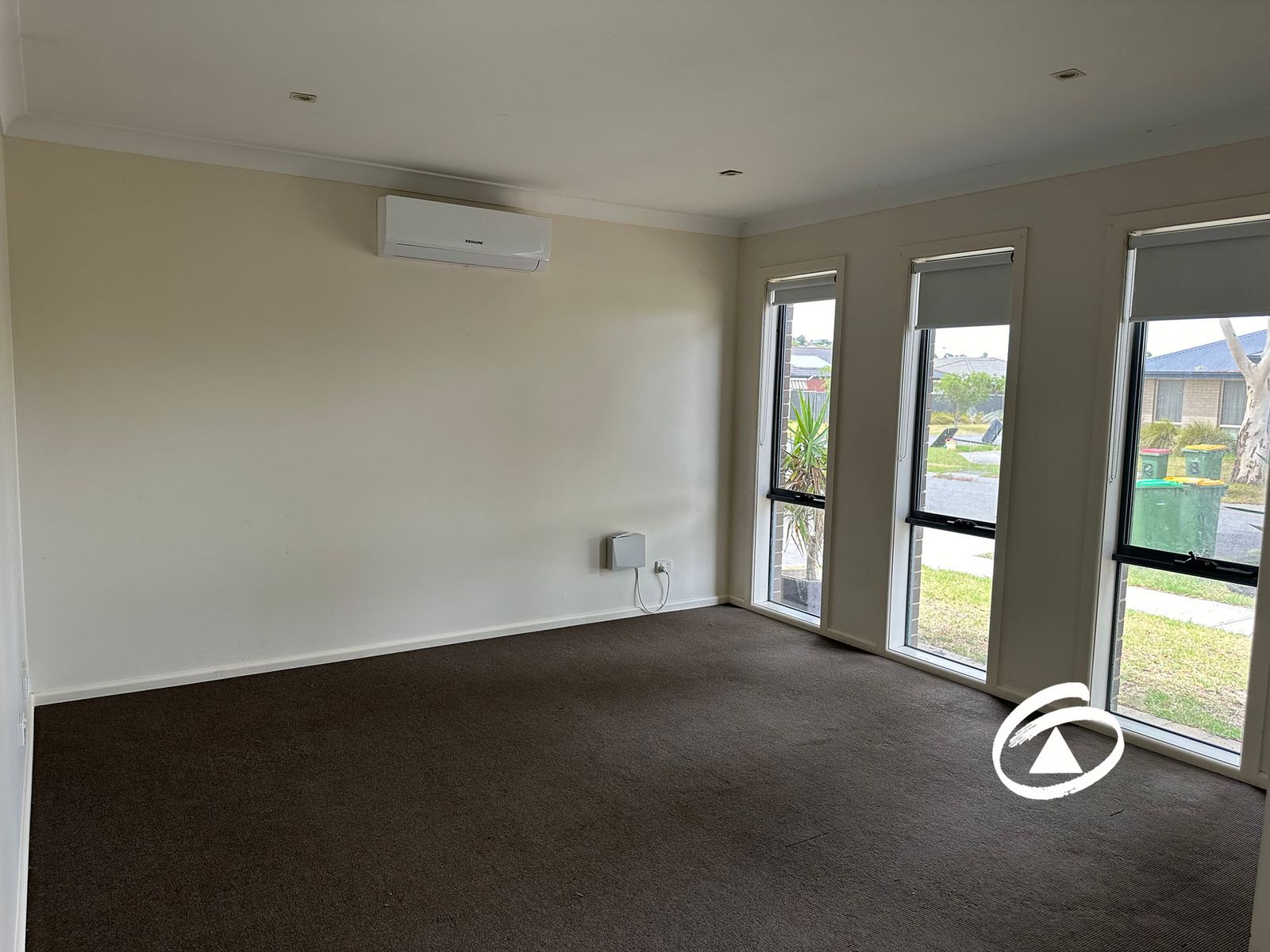 20 Seville Street, Pakenham VIC 3810, Pakenham - Thumbnail 2