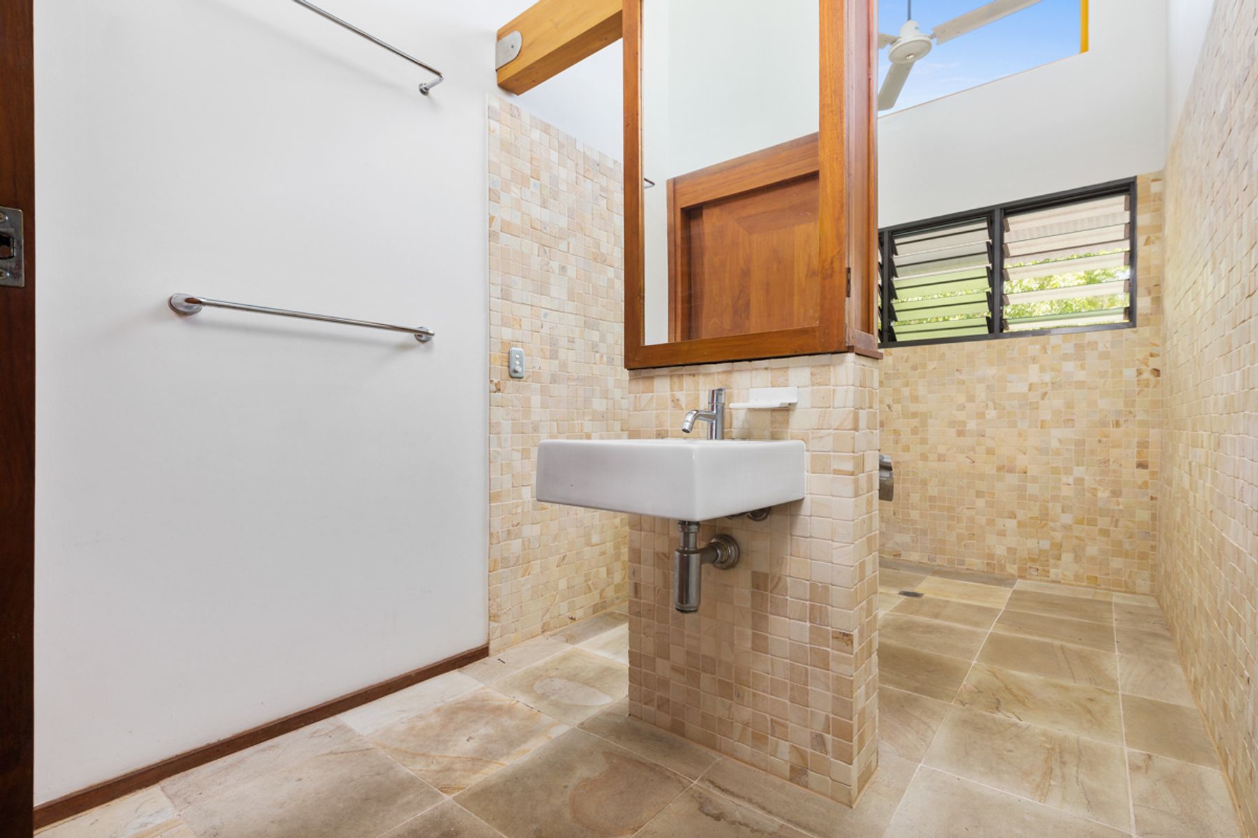 2/1 Bradhurst  Court, Bayview, NT 0820, Bayview - Thumbnail 7