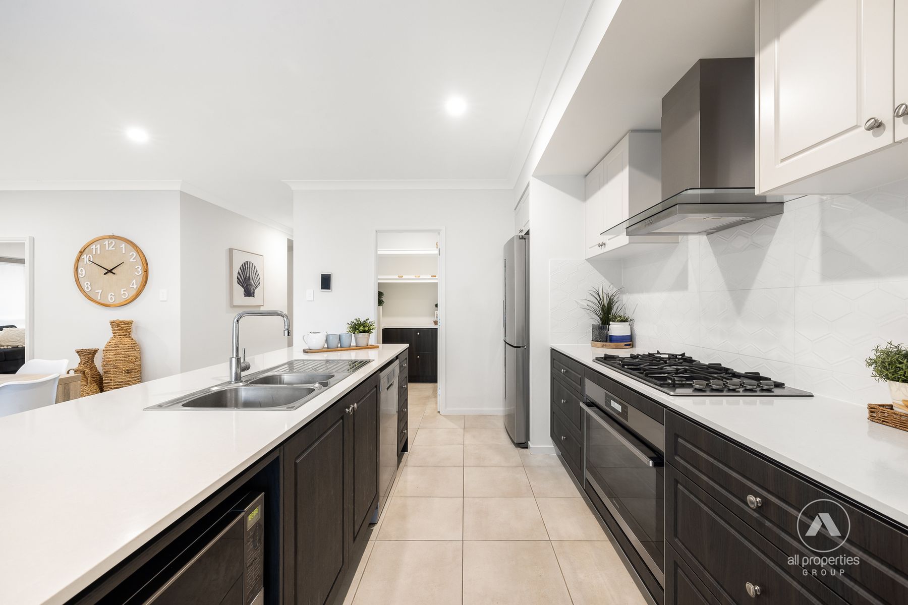 4 Windsor Circuit, Maudsland QLD 4210, Maudsland - Thumbnail 4