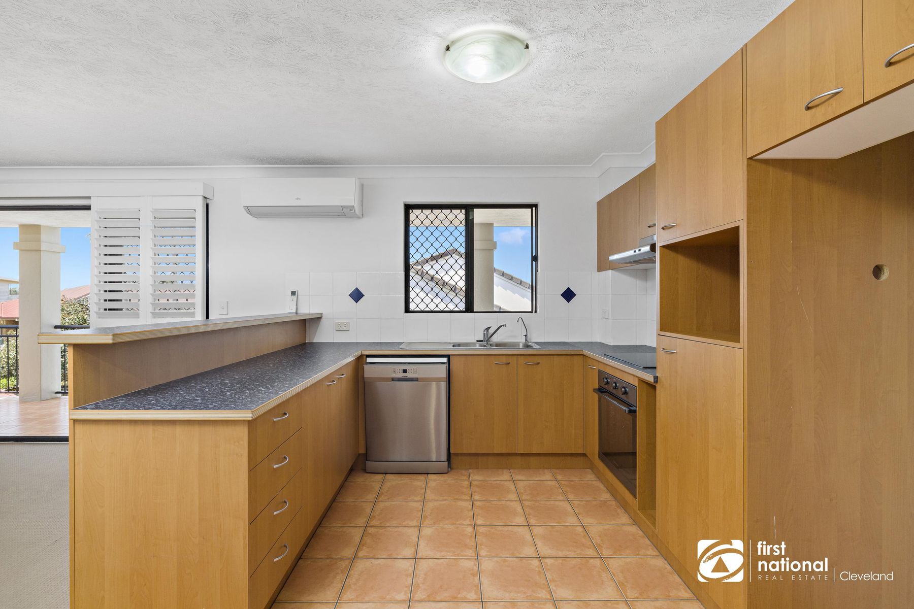 4/31 Passage Street, Cleveland QLD 4163, Cleveland - Thumbnail 3