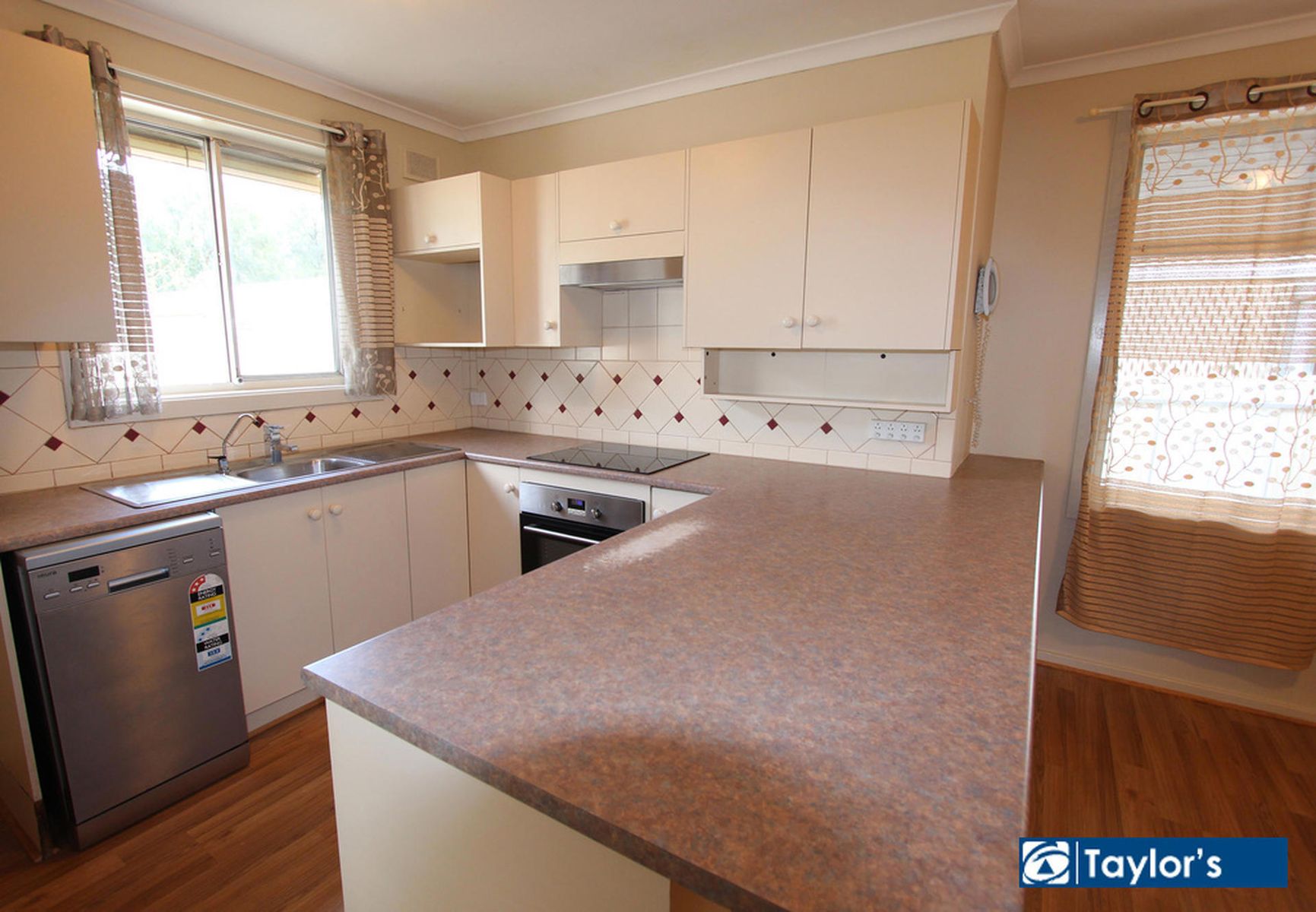 7 Douglas Street, Elizabeth Downs SA 5113, Elizabeth Downs - Thumbnail 3
