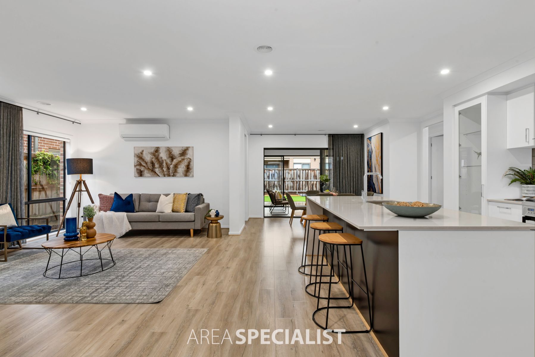37 Patriot Boulevard, Clyde North, VIC 3978, Clyde North - Thumbnail 4