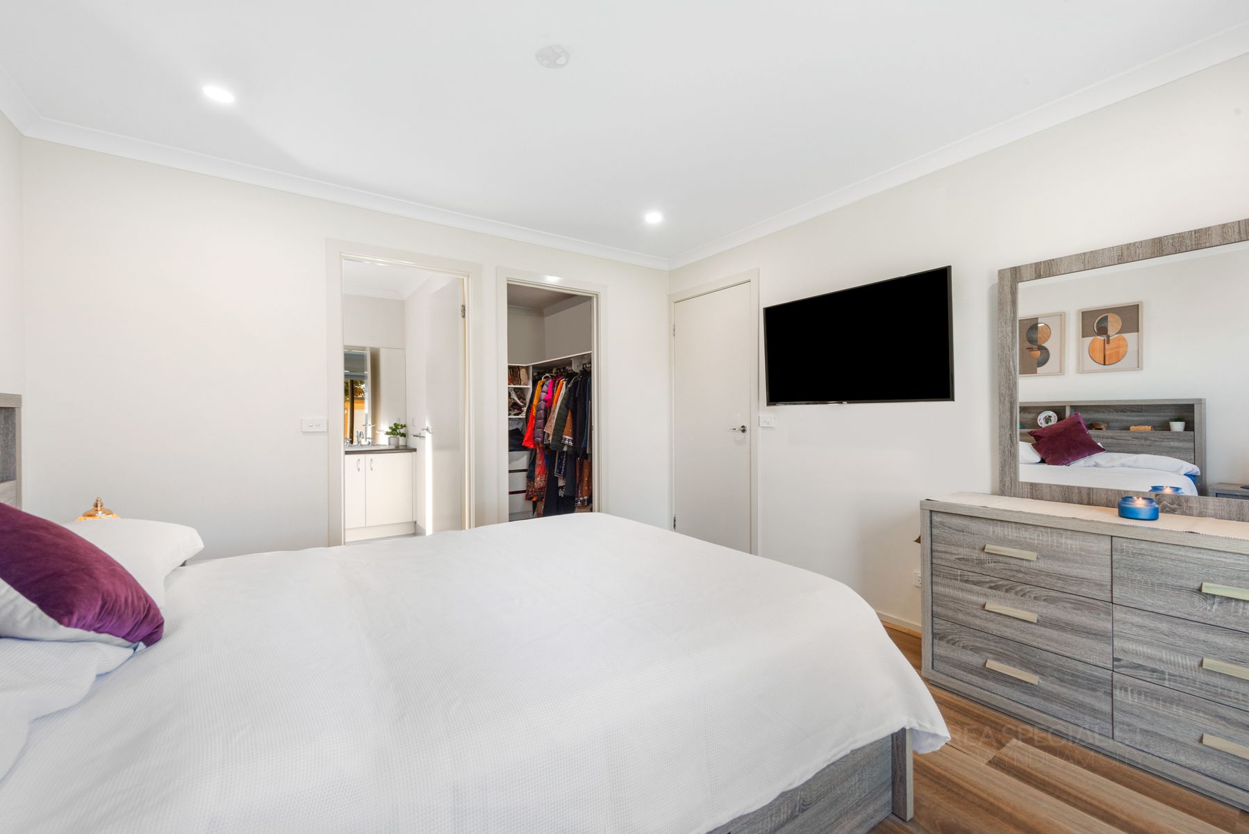 76 James Cook Drive, Truganina, VIC 3029, Truganina - Thumbnail 5