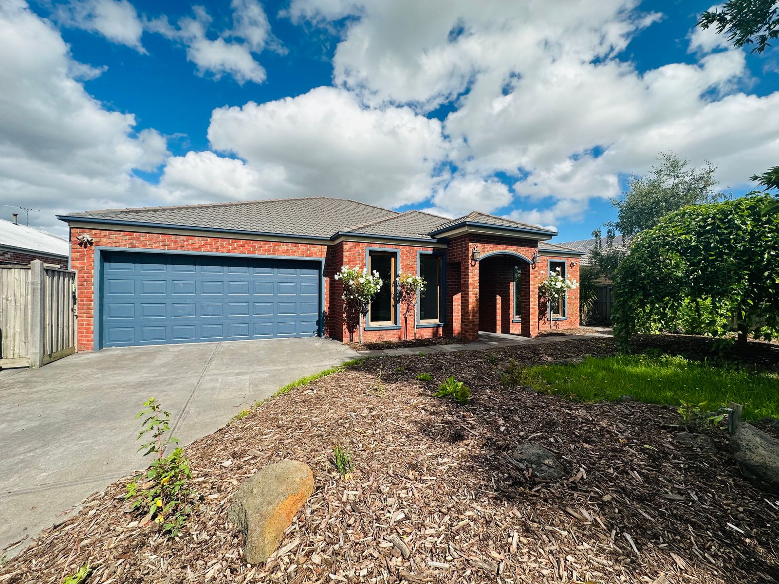 82 Livingstone Boulevard, Pakenham, VIC 3810, Pakenham - Thumbnail 2