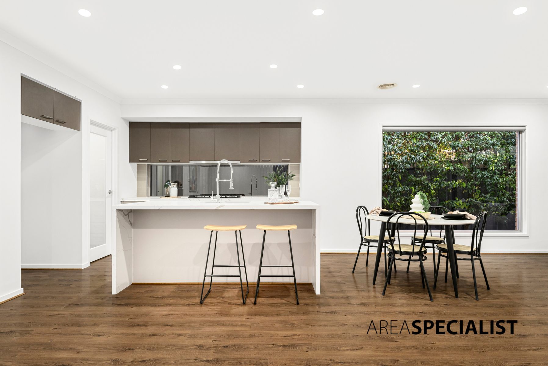 7 Lipizzan Way, Clyde North, VIC 3978, Clyde North - Thumbnail 3