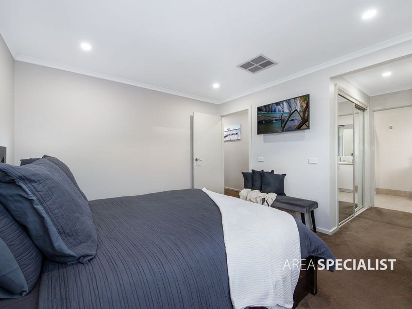 7 Boronia Avenue, Cranbourne, VIC 3977, Cranbourne - Thumbnail 7
