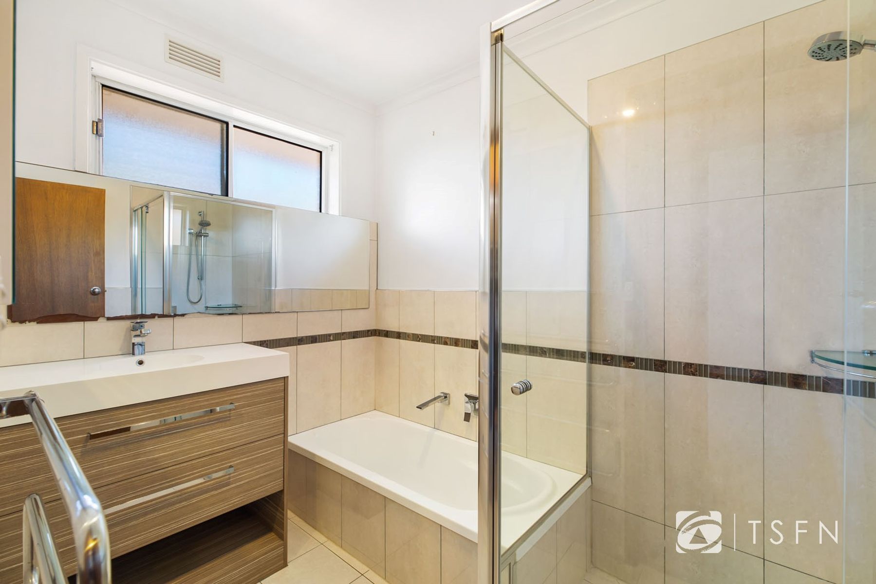 2/5 James Street, Strathdale VIC 3550, Strathdale - Thumbnail 8