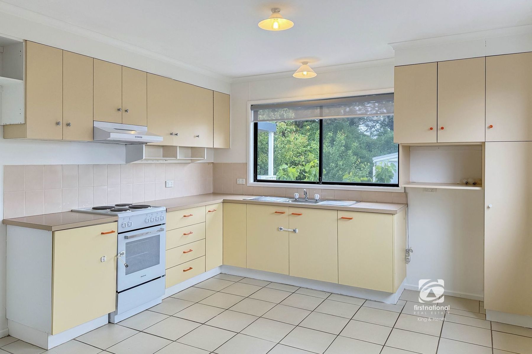 140 Third Avenue, Kelmscott, Kelmscott - Thumbnail 4