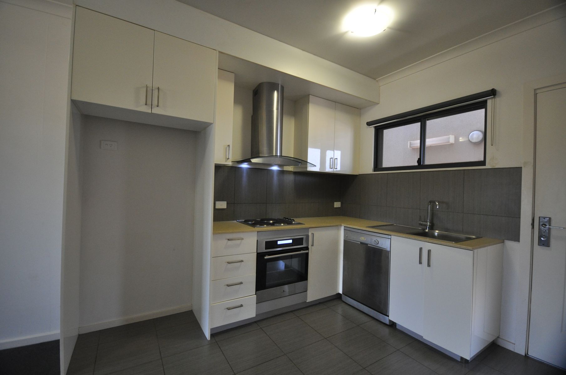 6/8 Beacon Close, South Hedland WA 6722, South Hedland - Thumbnail 4