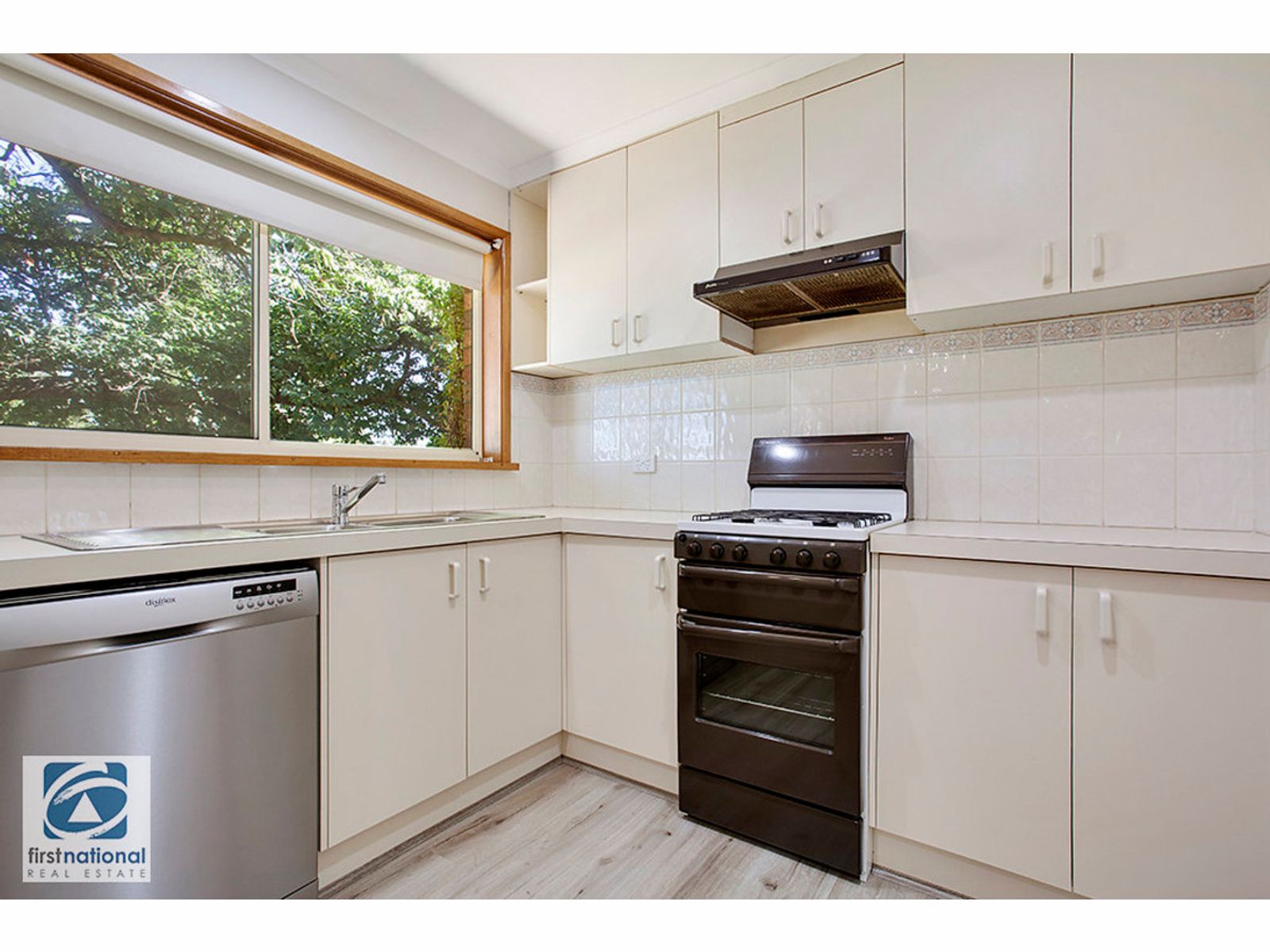 1/14 Bennett Street, Drouin, VIC 3818, Drouin - Thumbnail 2