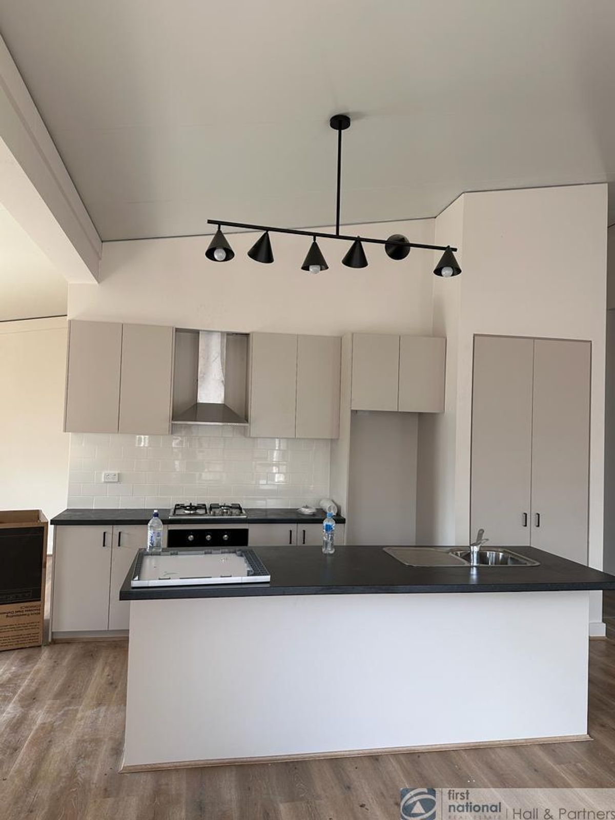 26B Damian Court, Cranbourne VIC 3977, Cranbourne - Thumbnail 2