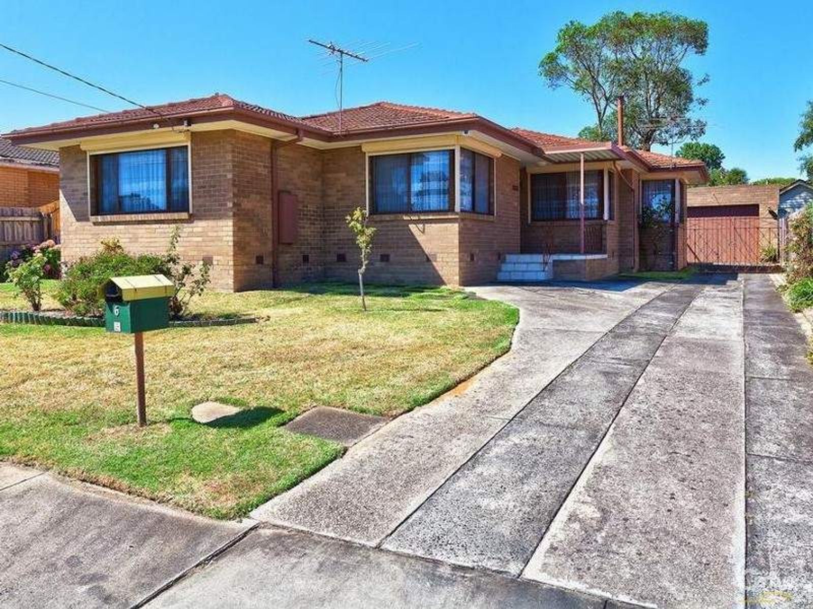 6 Chaucer Avenue, Frankston - Thumbnail 3