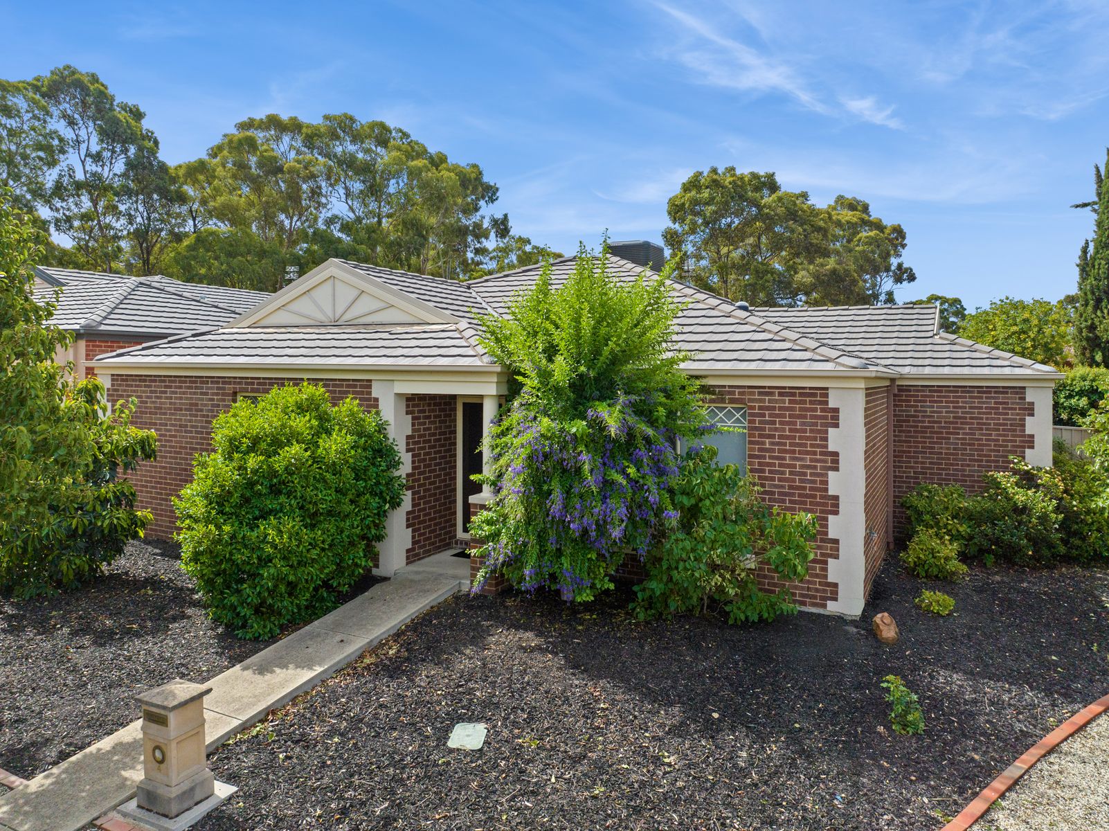 4 Rosewood Mews, GOLDEN SQUARE