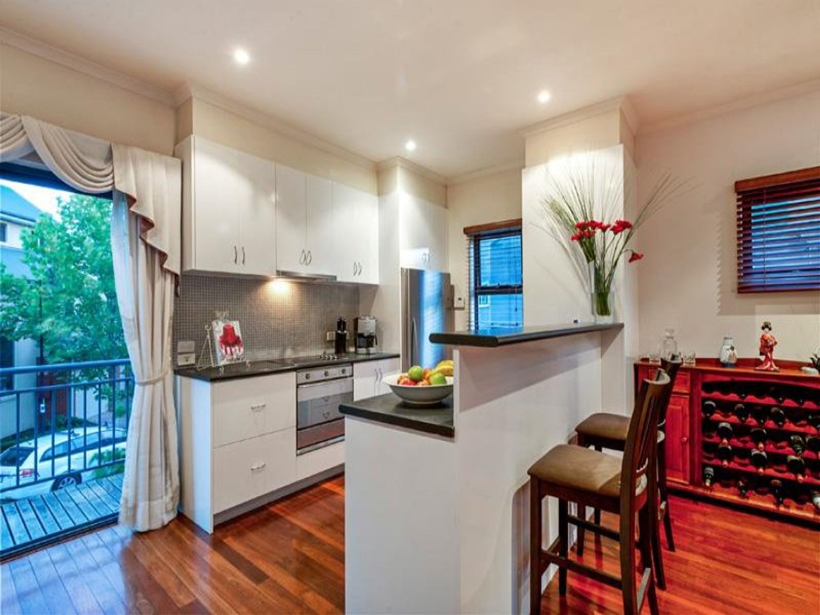 202 Stockmans Way, Kensington - Thumbnail 4