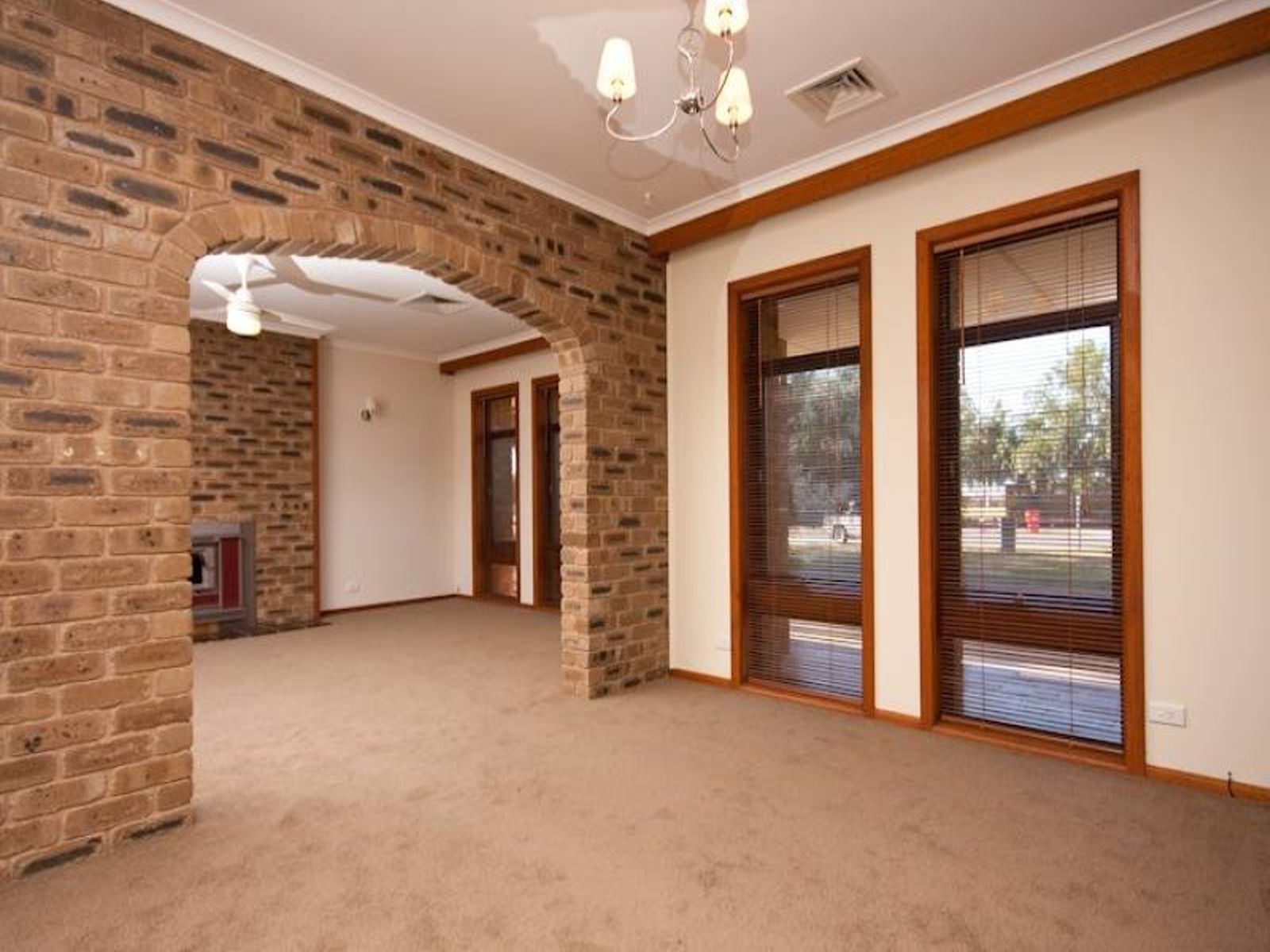 184 Fifth Street, Nichols Point - Thumbnail 2