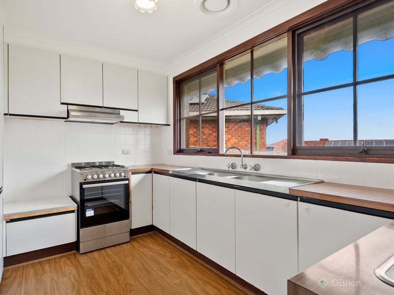 2 Cox Court, Endeavour Hills, VIC 3802, Endeavour Hills - Thumbnail 4