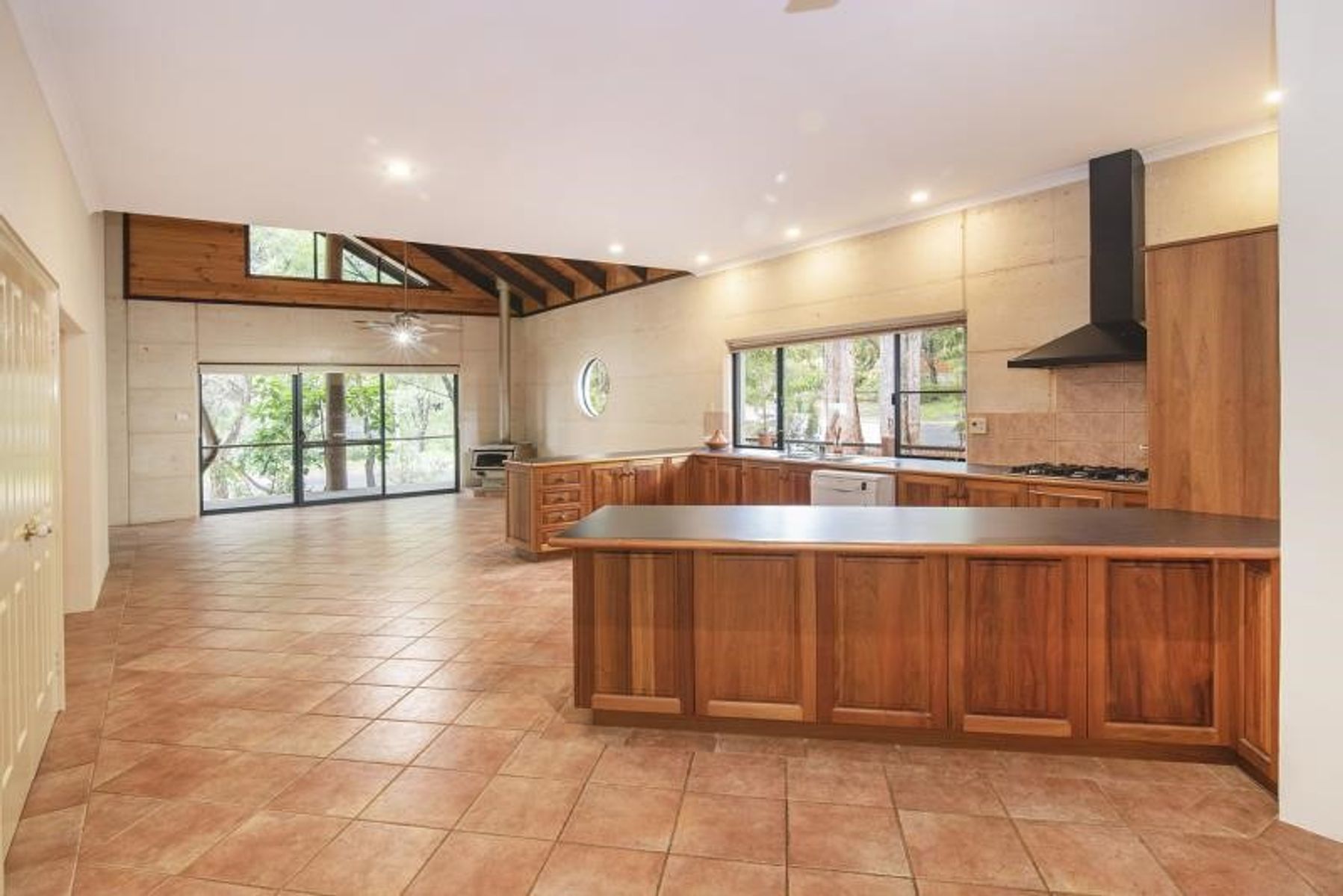 6 River Heights Road, Margaret River WA 6285, Margaret River - Thumbnail 3