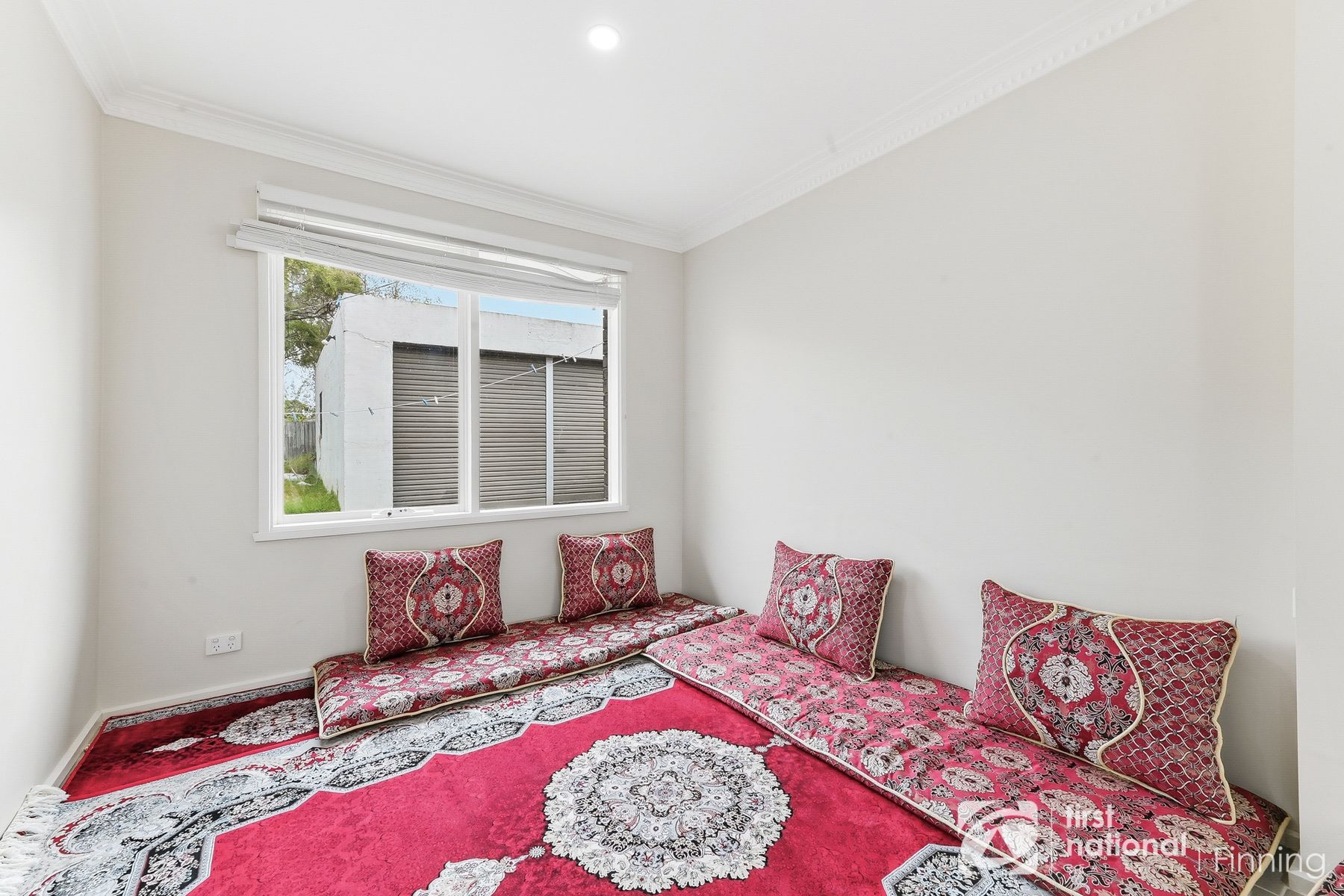 11 Evelyne Avenue, Cranbourne VIC 3977, Cranbourne - Thumbnail 6