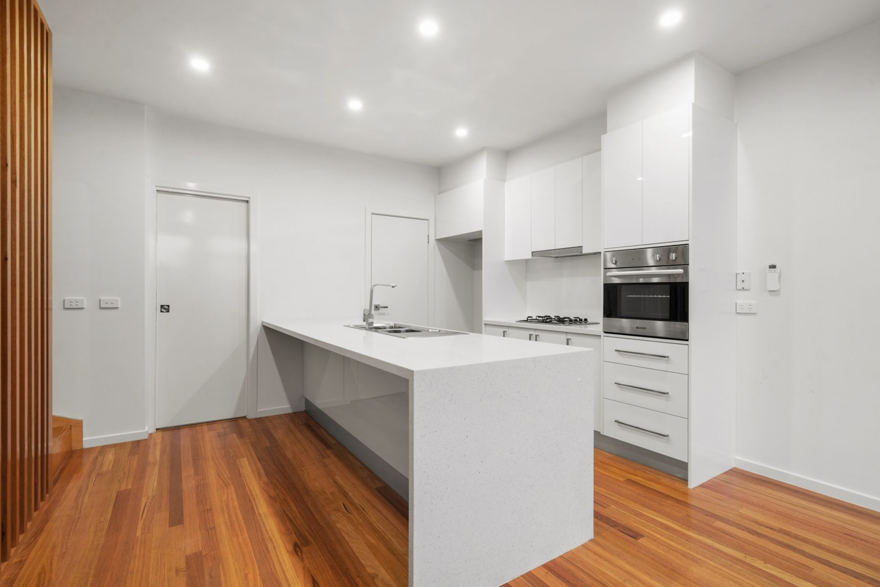 2/74 Nott Street, Port Melbourne, VIC 3207, Port Melbourne - Thumbnail 3