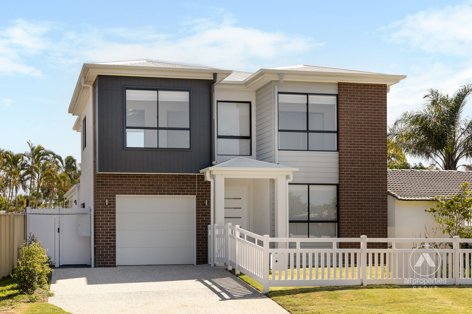6 Burrinjuck Drive, Coombabah QLD 4216