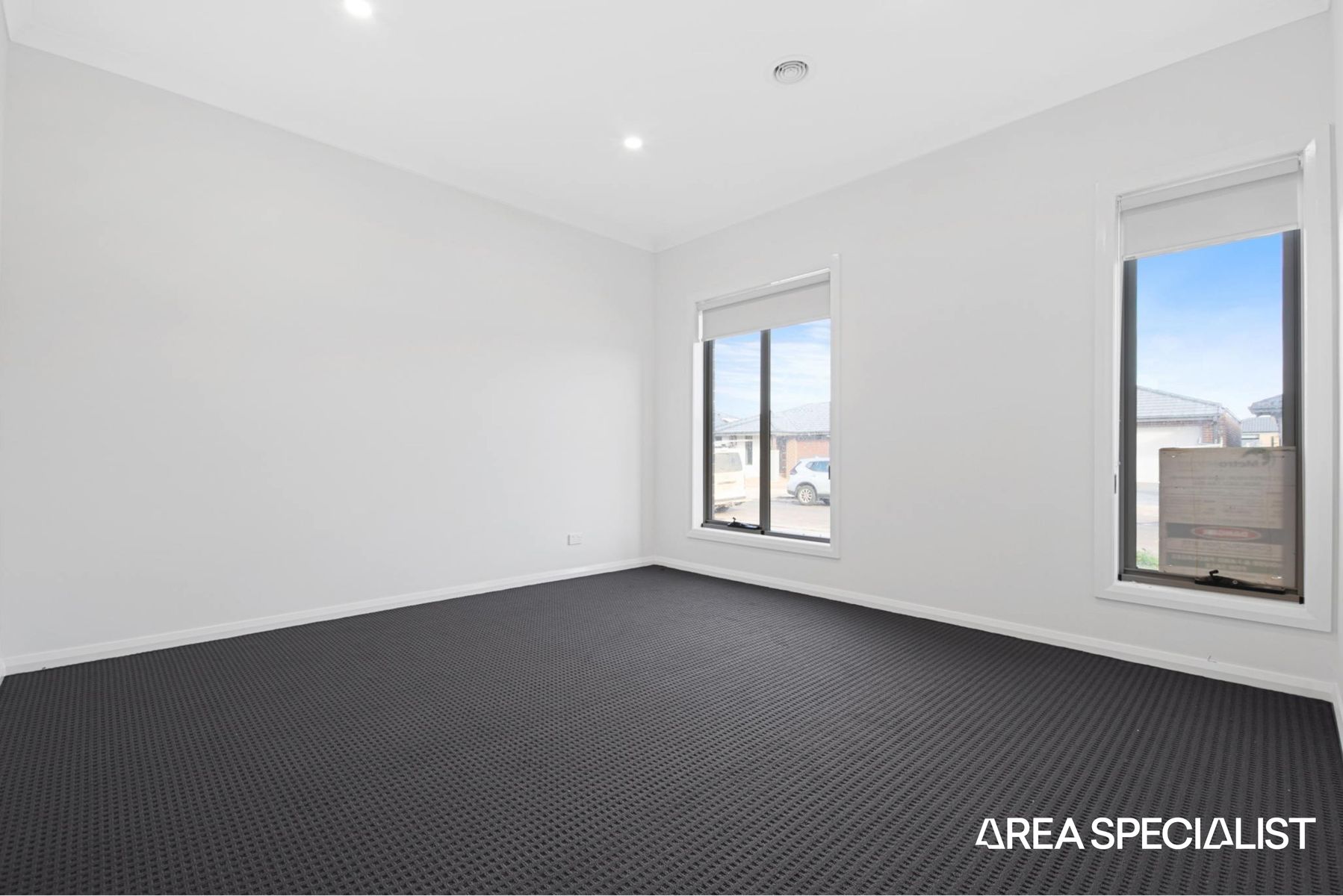 67 Hawkestone Street, Melton South, VIC 3338, Melton South - Thumbnail 4