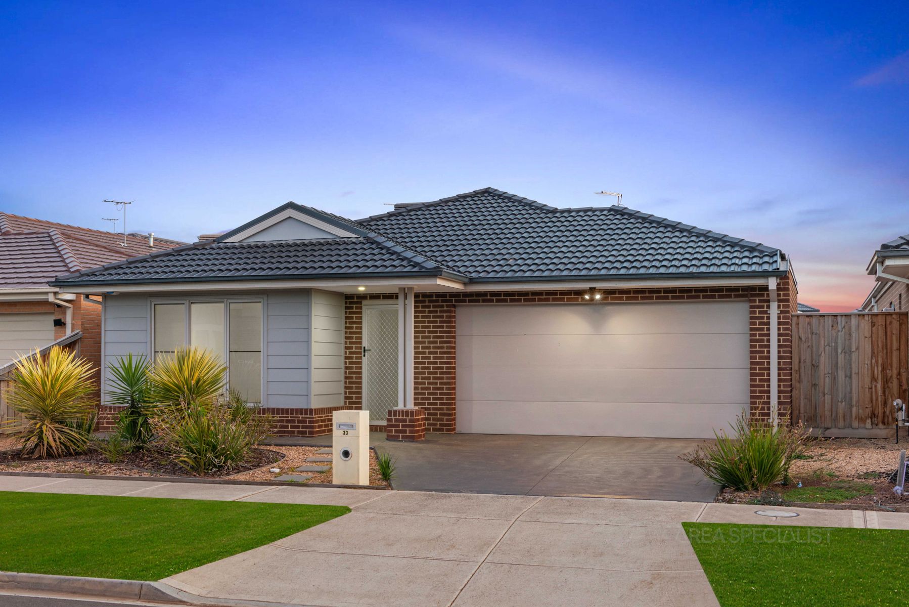 33 Columbus Street, Point Cook, VIC 3030, Point Cook - Thumbnail 3