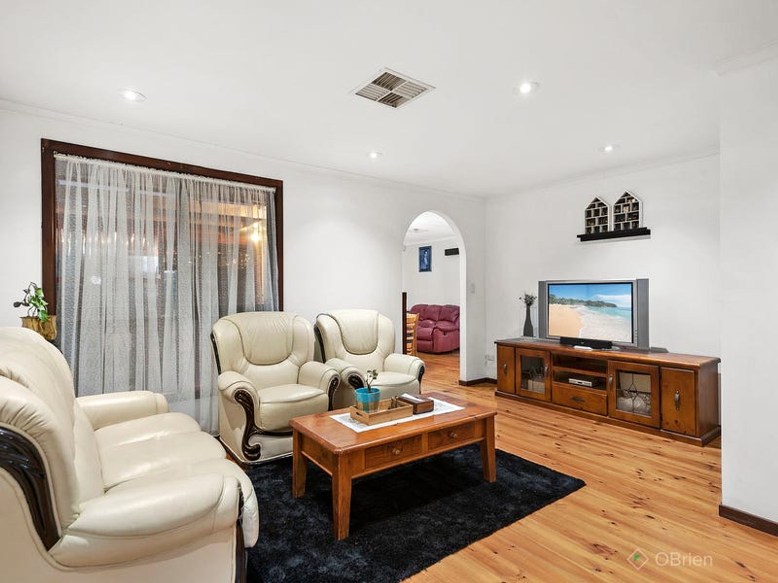 9 Sienna Crescent, Endeavour Hills, VIC 3802, Endeavour Hills - Thumbnail 3
