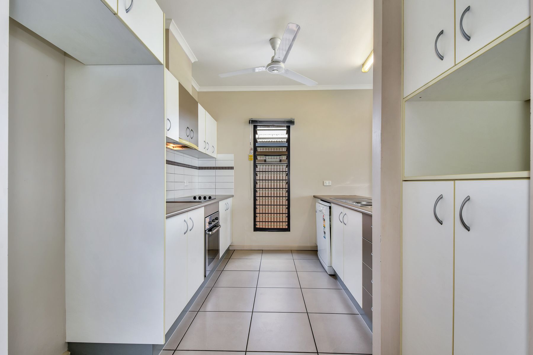2/11 Bryden Street, Rosebery NT 0832, Rosebery - Thumbnail 8