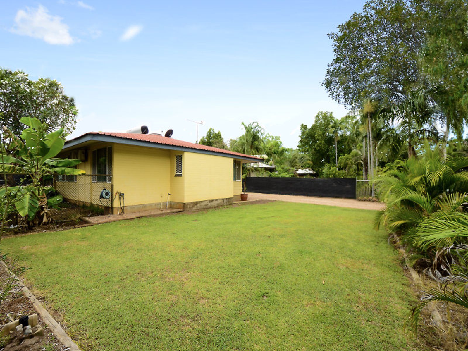 27 Manson Court, Moulden NT 0830, Moulden - Thumbnail 2