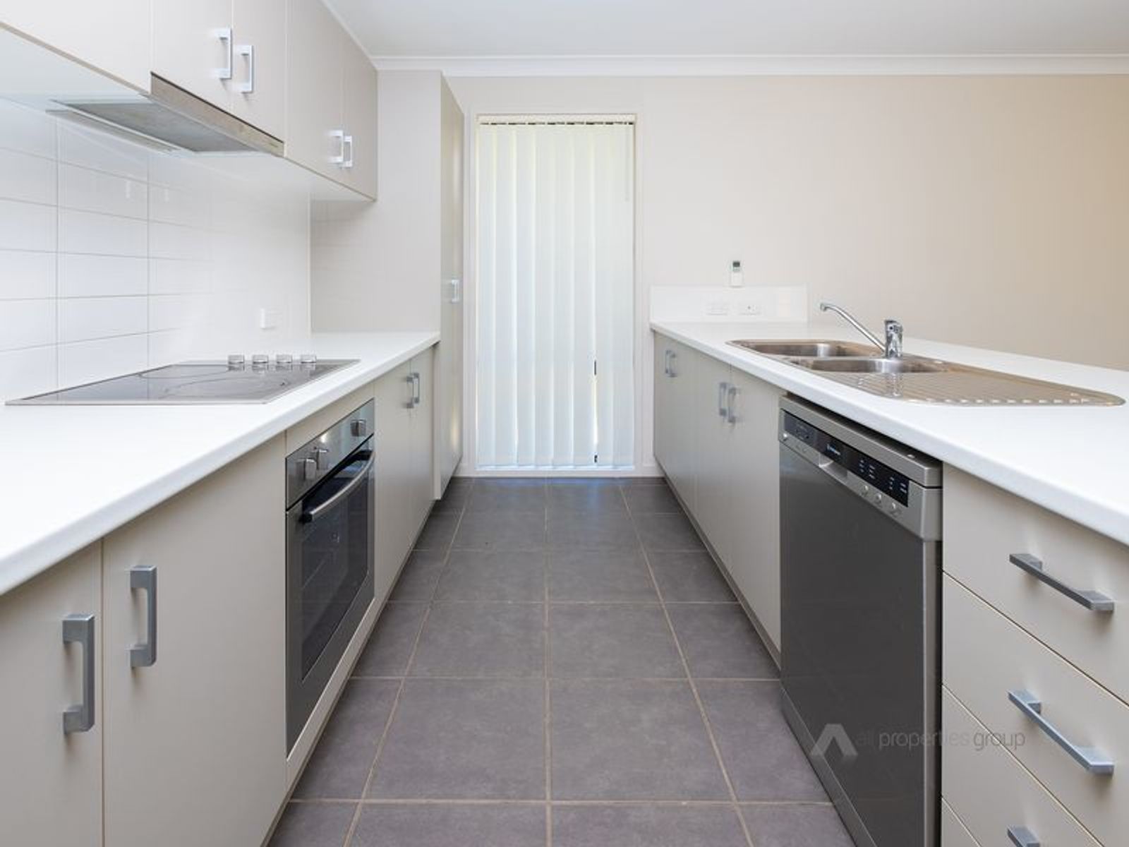 23 John Davison Place, Crestmead QLD 4132, Crestmead - Thumbnail 4