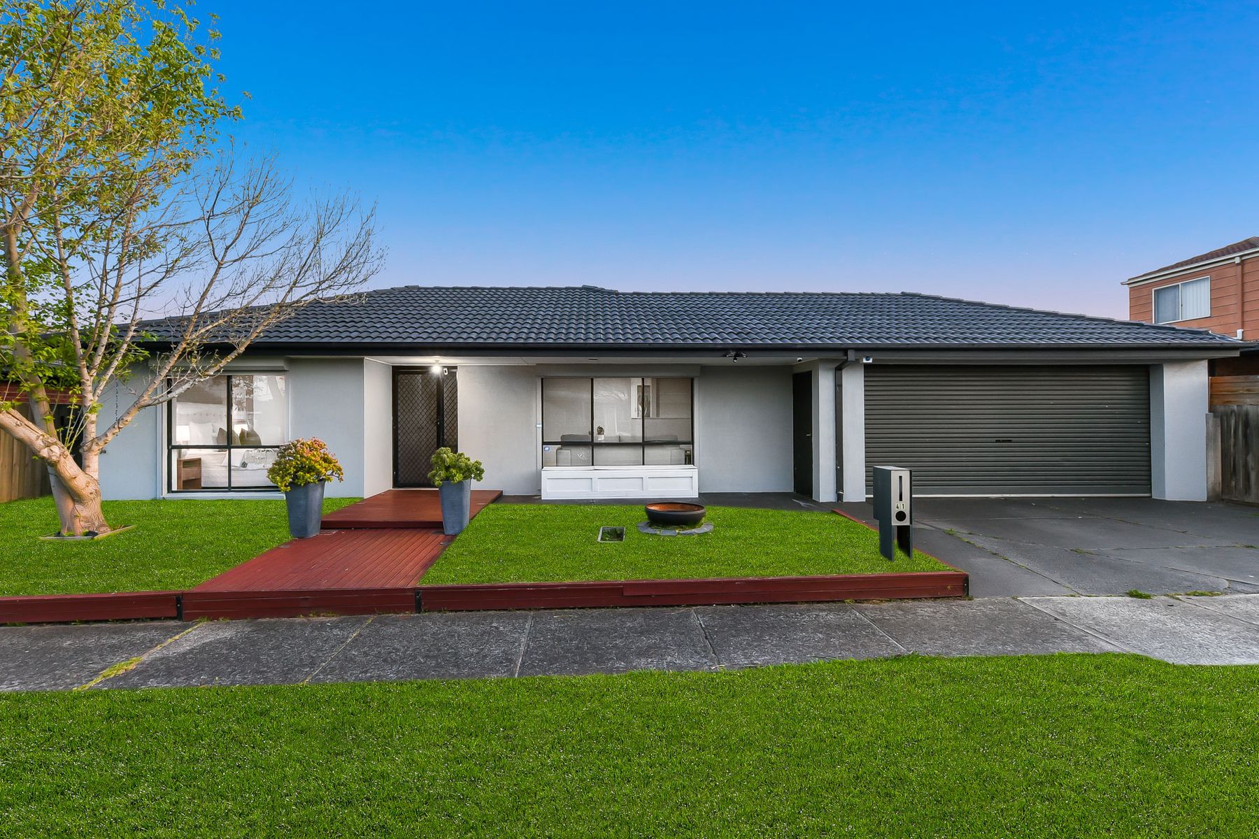 41 Cornwell Crescent, Cranbourne East, VIC 3977, Cranbourne East - Thumbnail 2