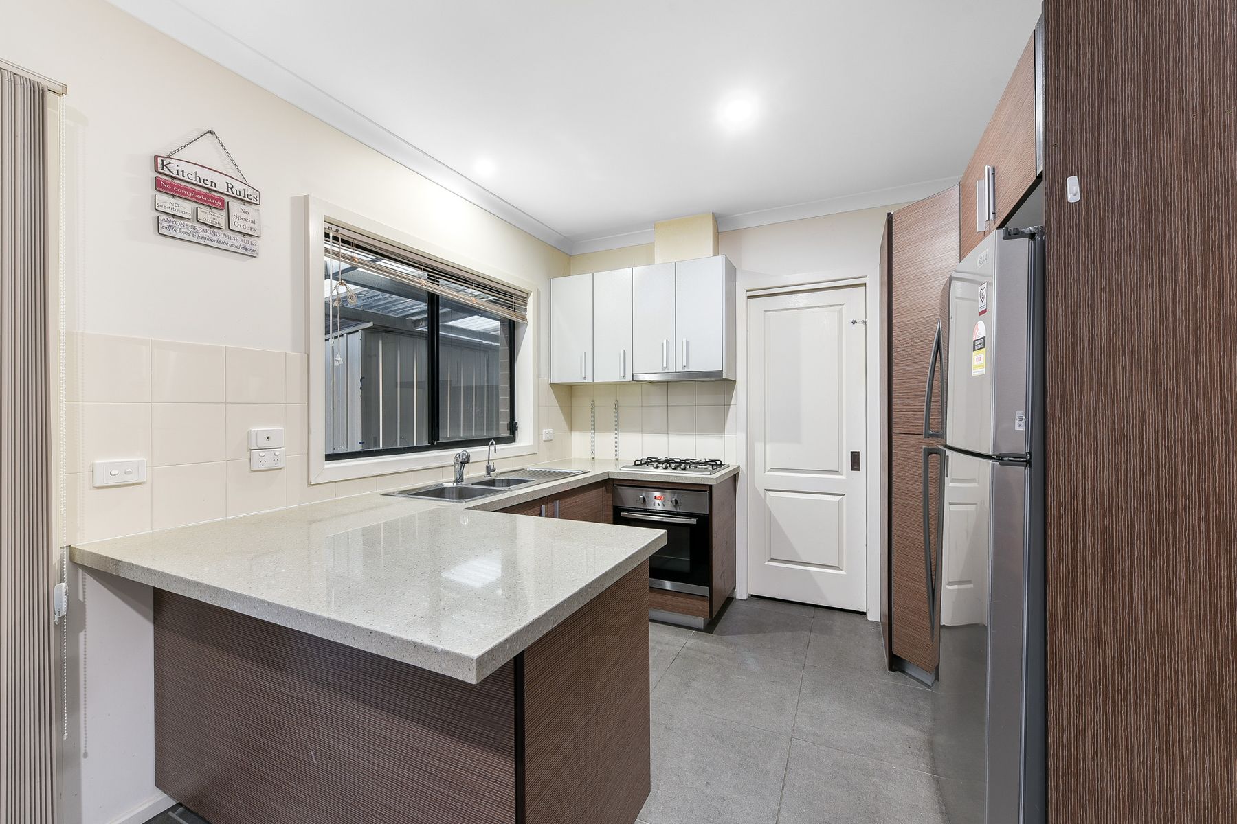 8/13, Noble Park - Thumbnail 7
