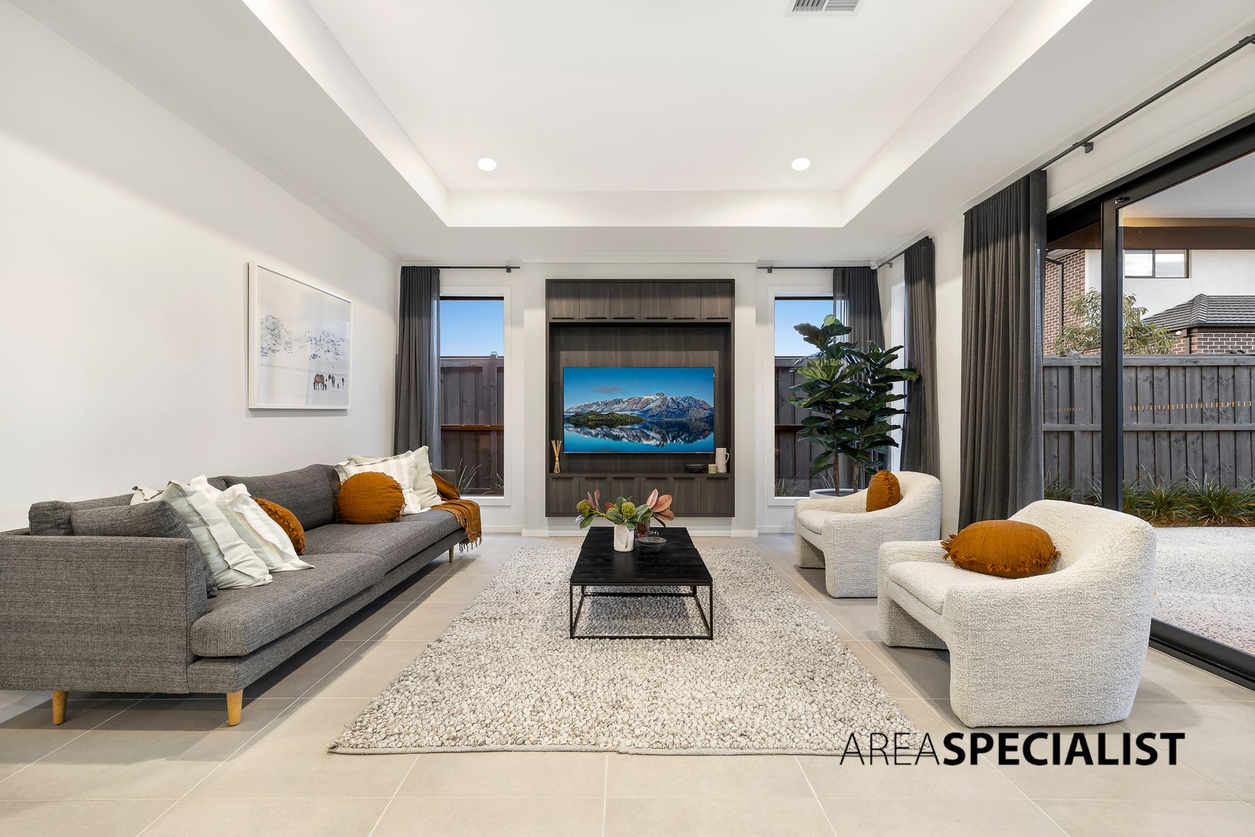 14 Babcock Street, Clyde North, VIC 3978, Clyde North - Thumbnail 2
