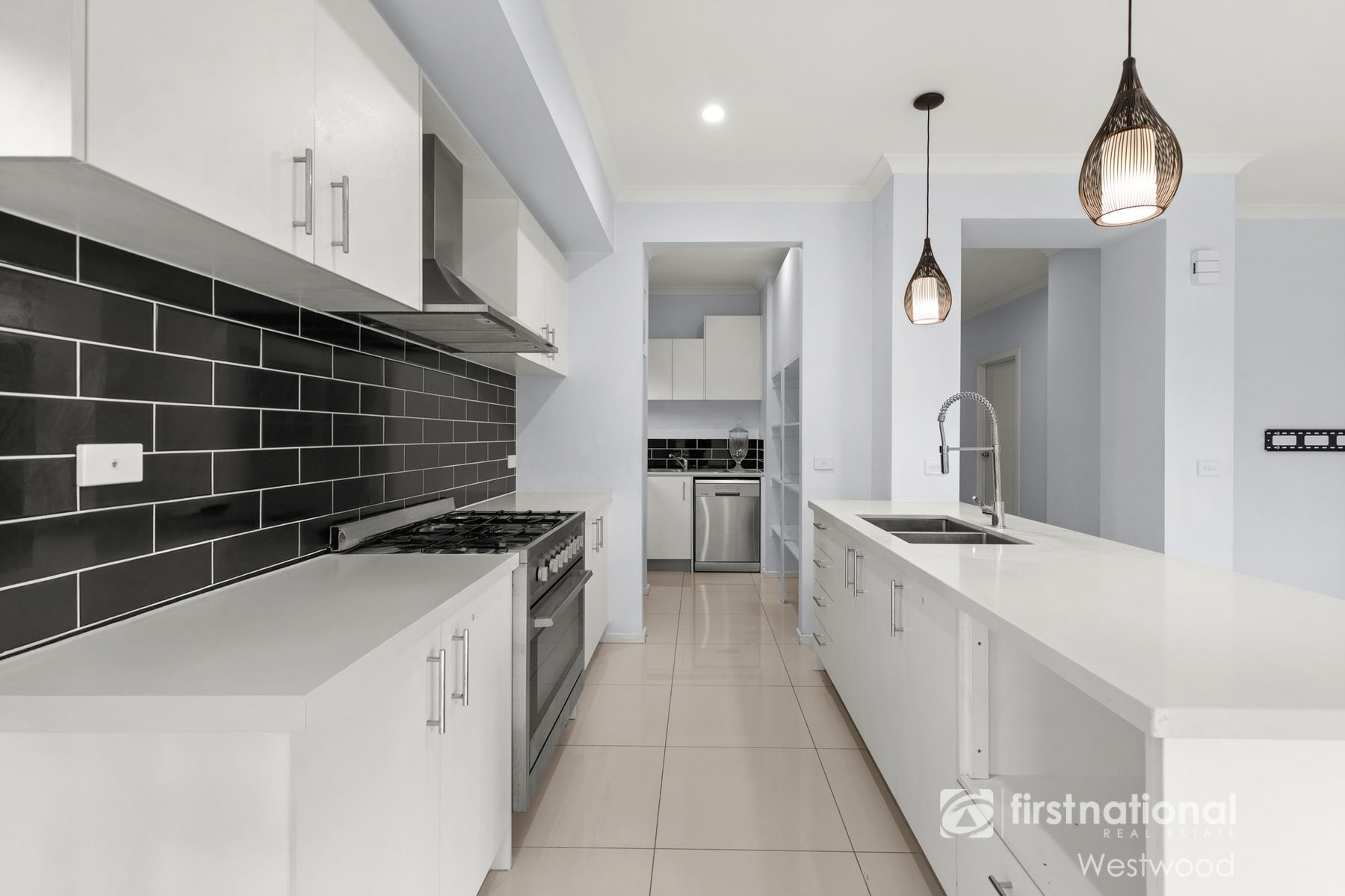 45 Londonderry Crescent, Tarneit VIC 3029, Tarneit - Thumbnail 2