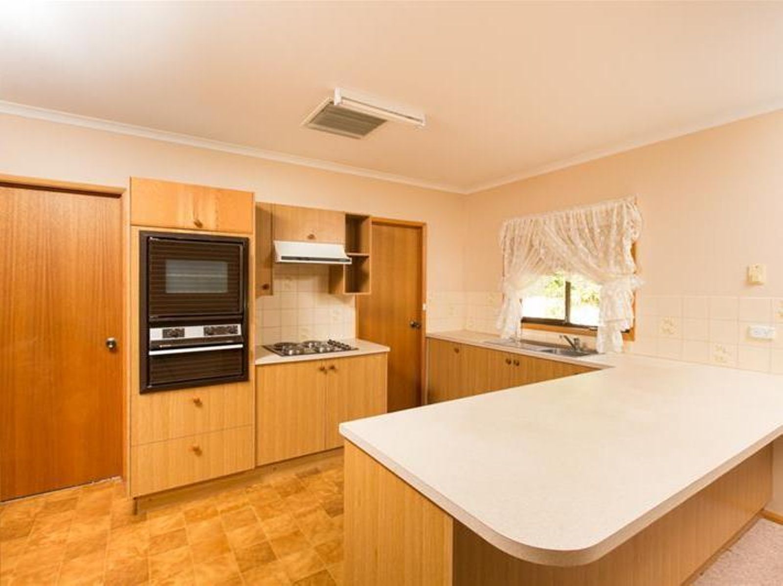3/303 Tenth Street, Mildura - Thumbnail 2