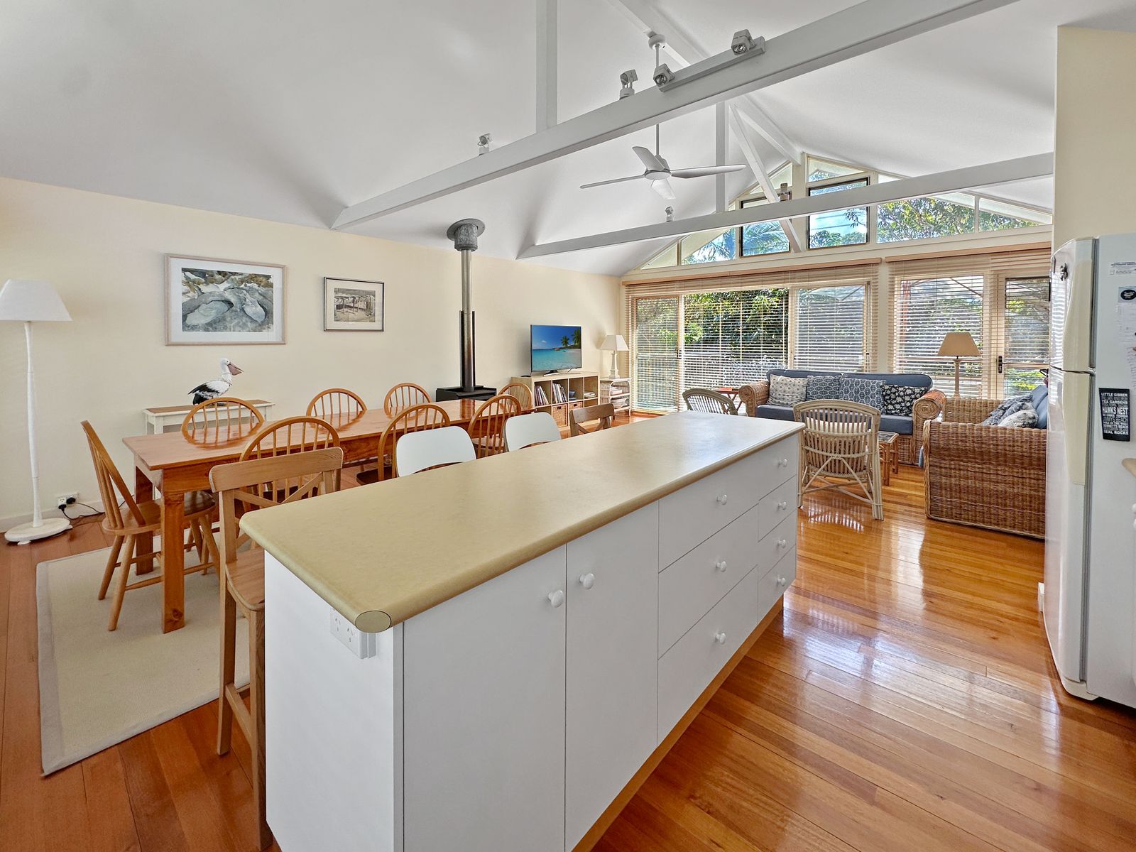 11 Kikarra Crescent, Hawks Nest NSW 2324, Hawks Nest - Thumbnail 2