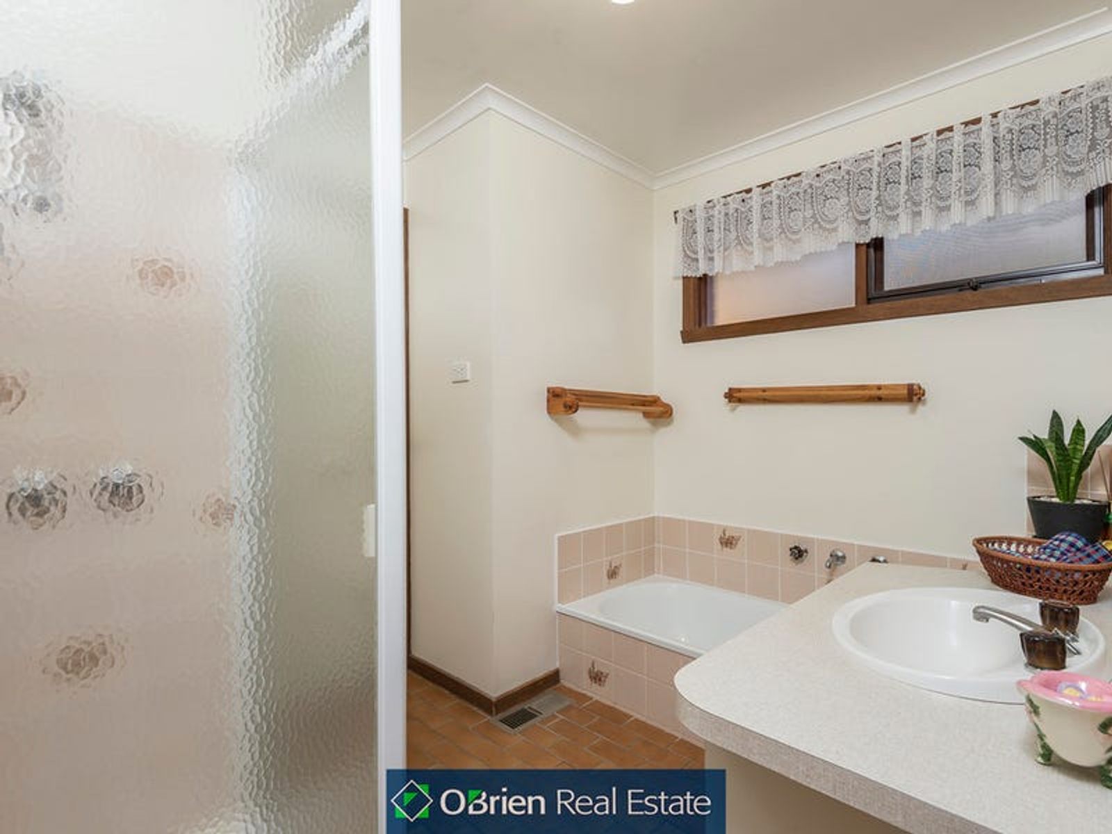 76 Gleneagles Drive, Endeavour Hills, VIC 3802, Endeavour Hills - Thumbnail 6