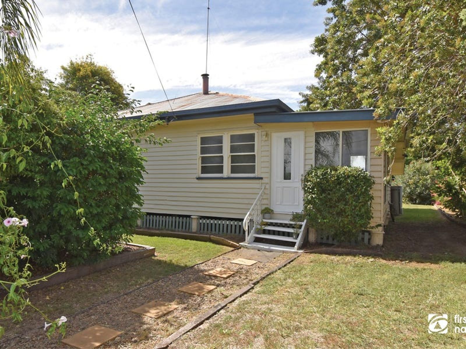98 Bell Street, Biloela QLD 4715