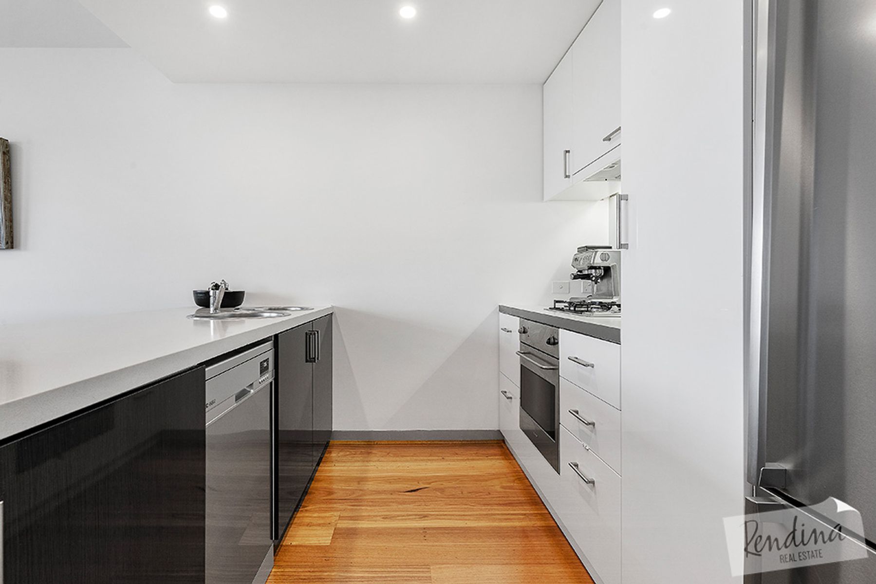 4/4 Horizon Drive, Maribyrnong - Thumbnail 2