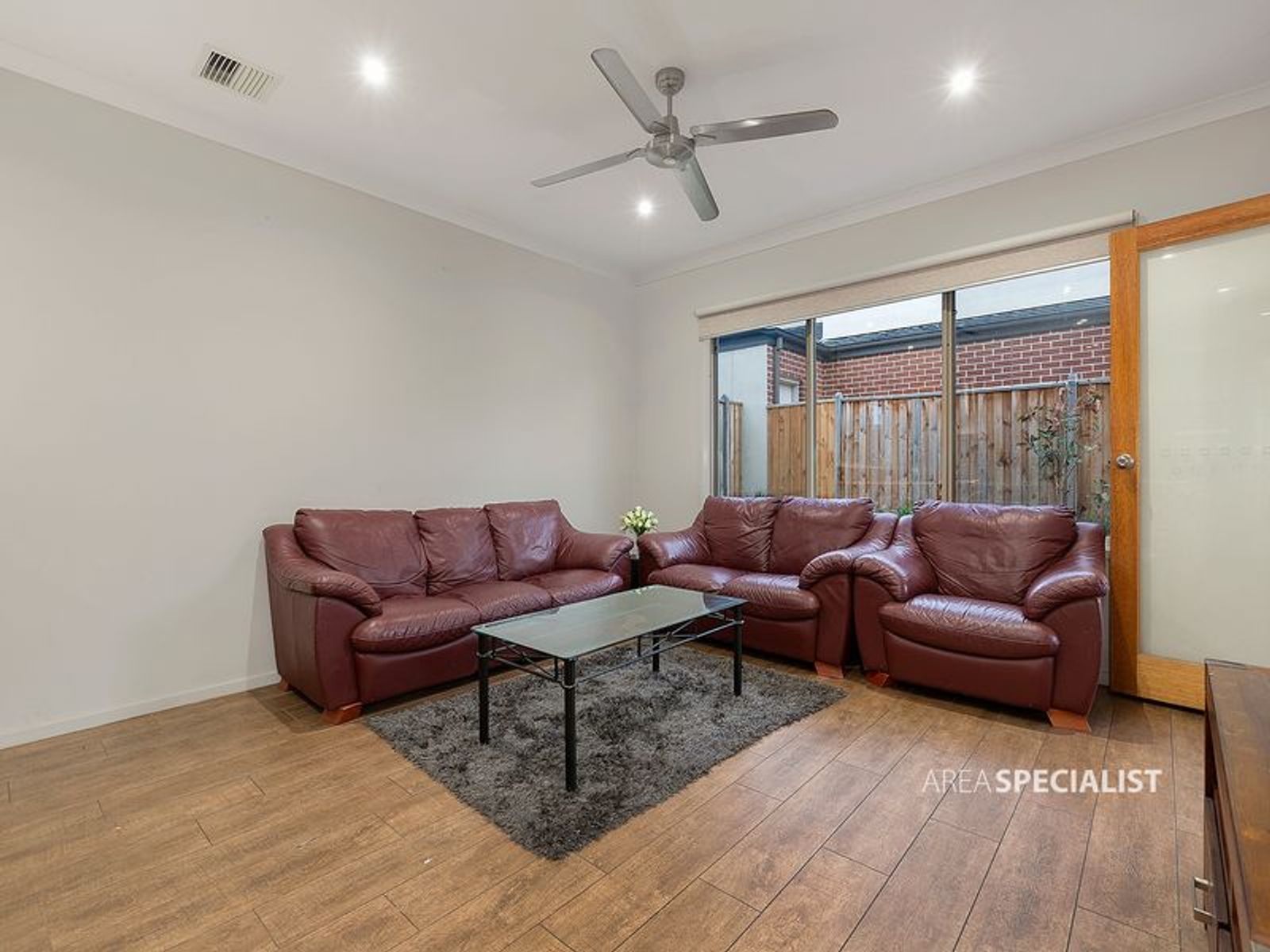 13 Wilmington Avenue, Cranbourne West, VIC 3977, Cranbourne West - Thumbnail 4