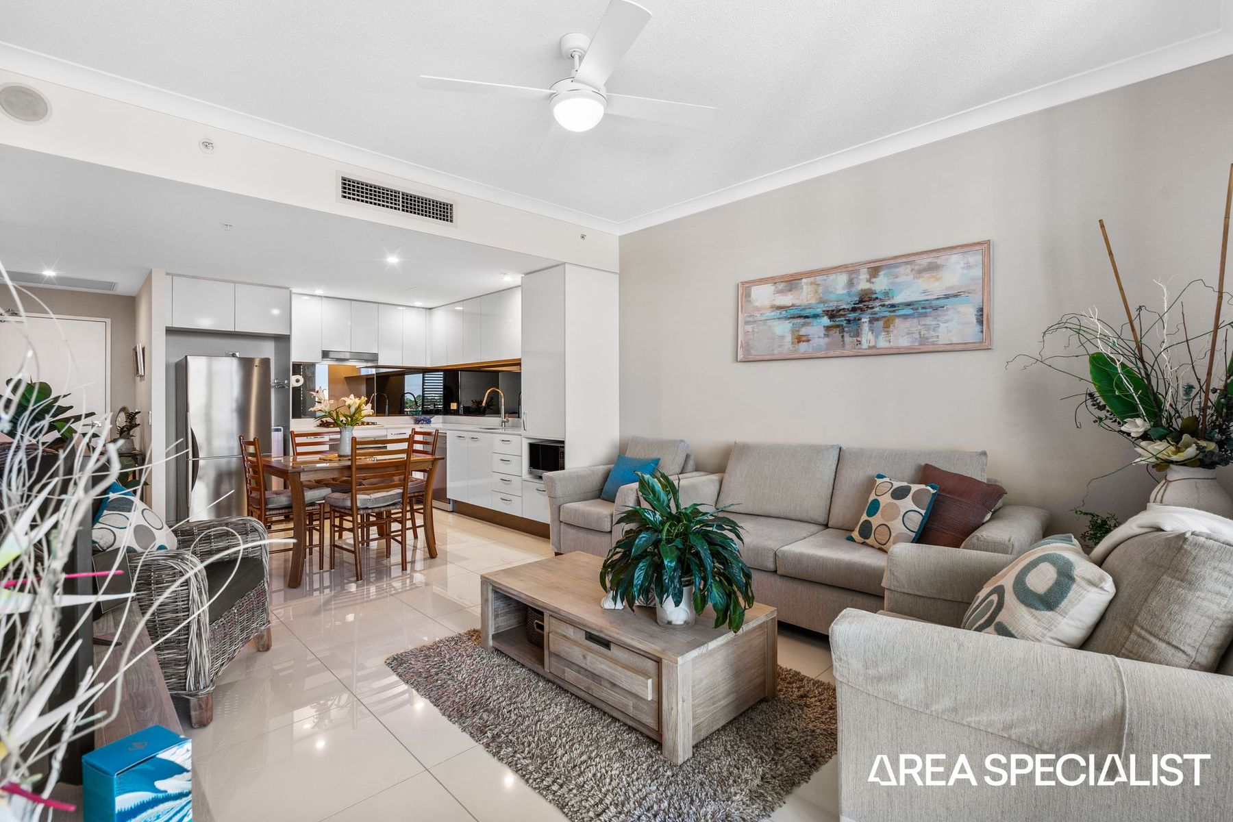 1406/5 Harbour Side Court, Biggera Waters, Biggera Waters - Thumbnail 5